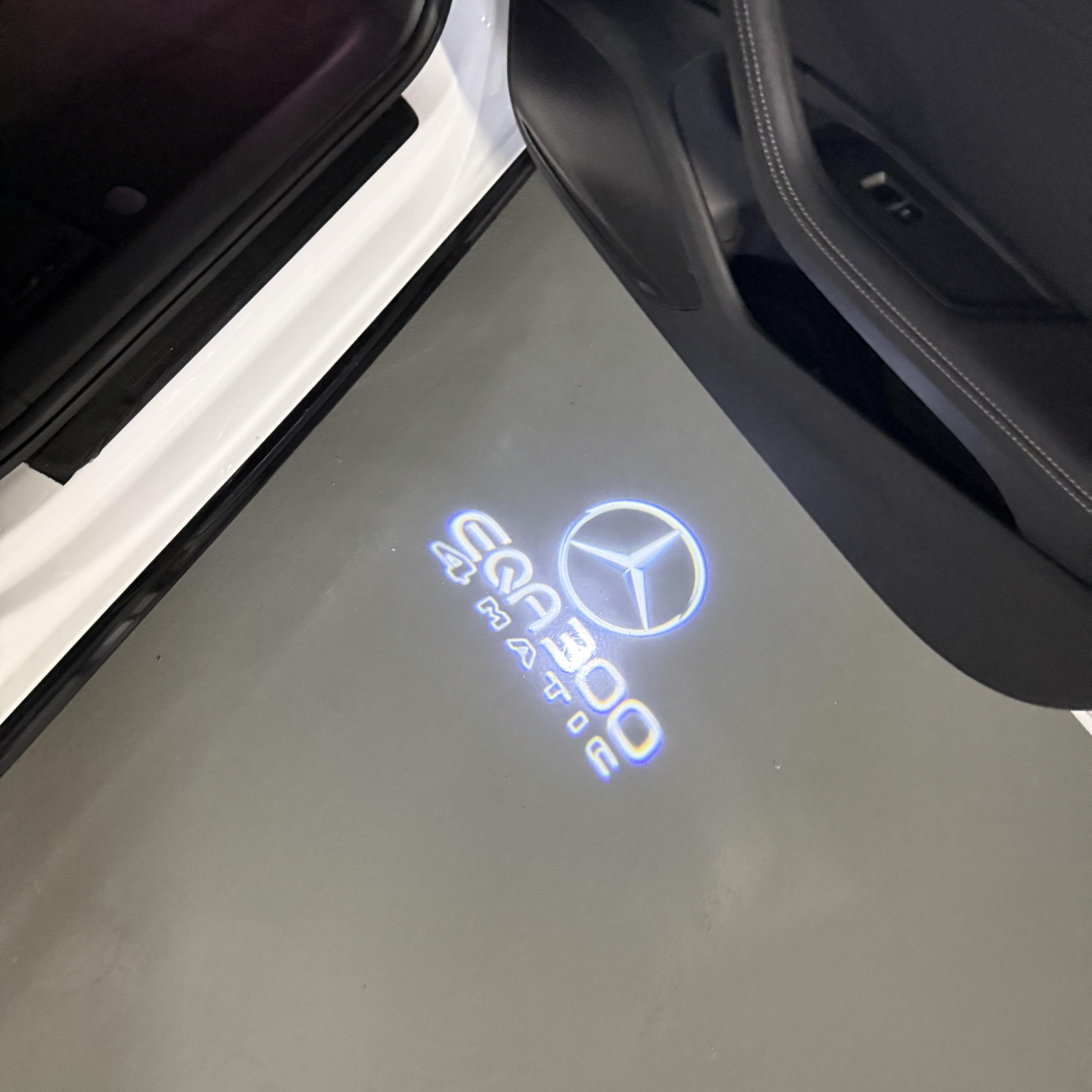 Feu de signalisation Mercedes - Benz No 03 (qty 1 = 1 ensemble / 2 feux de porte)