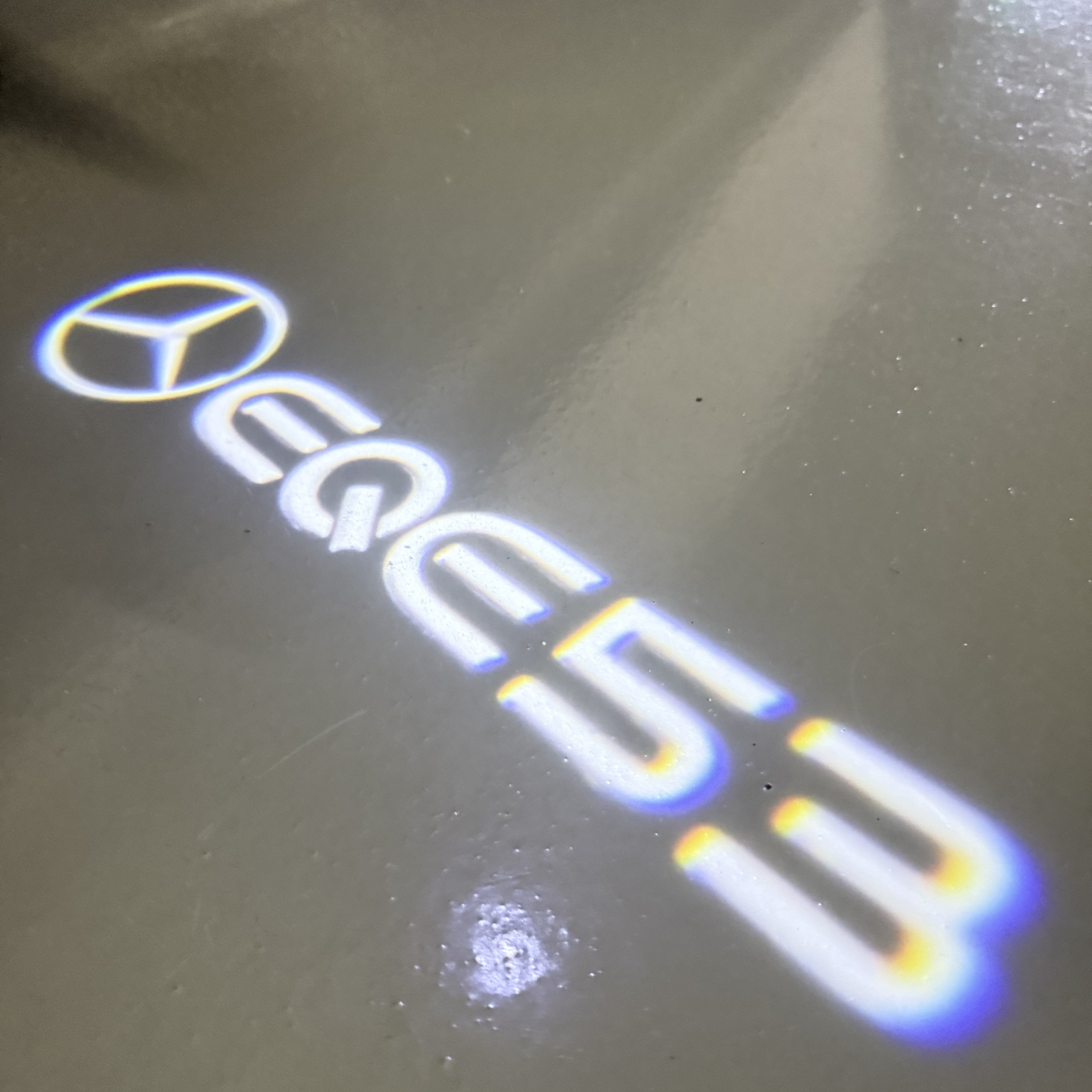 أضواء بروجكتور شعار MERCEDES BENZ رقم 03 (الكمية 1 = 1 مجموعة / 2 أضواء باب)