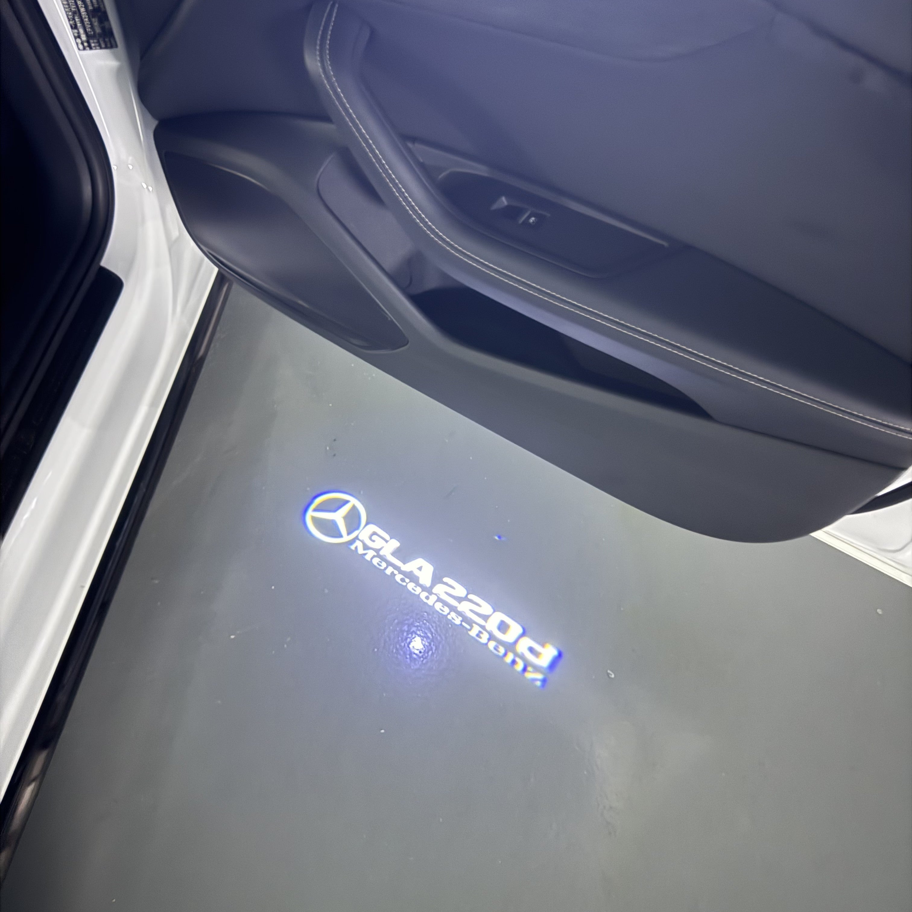 MERCEDES BENZ LOGO PROJECTOT LIGHTS Nr.03 (cantidad 1 = 1 juego/2 luces de puerta)