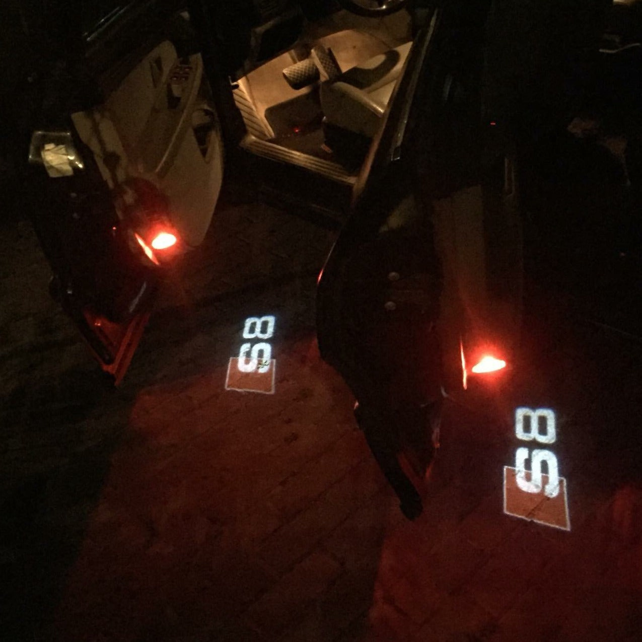 AUDI LOGO PROJECTOR LIGHTS Nr.29 (Menge 1 = 2 Logo Films / 2 Türlichter)
