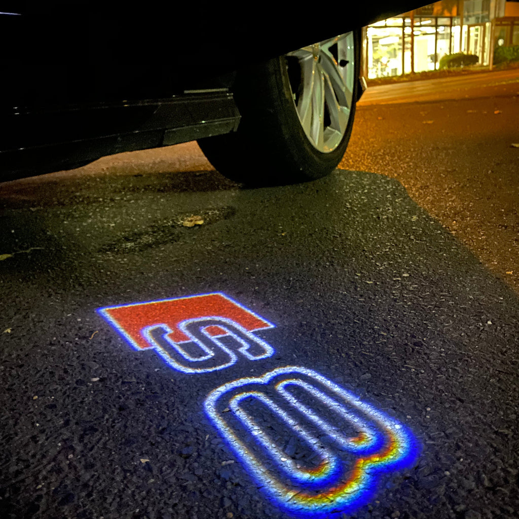 AUDI S8 LOGO PROJECTOT LIGHTS Nr.19 (Menge 1 = 2 Logofolien /2 Türleuchten)