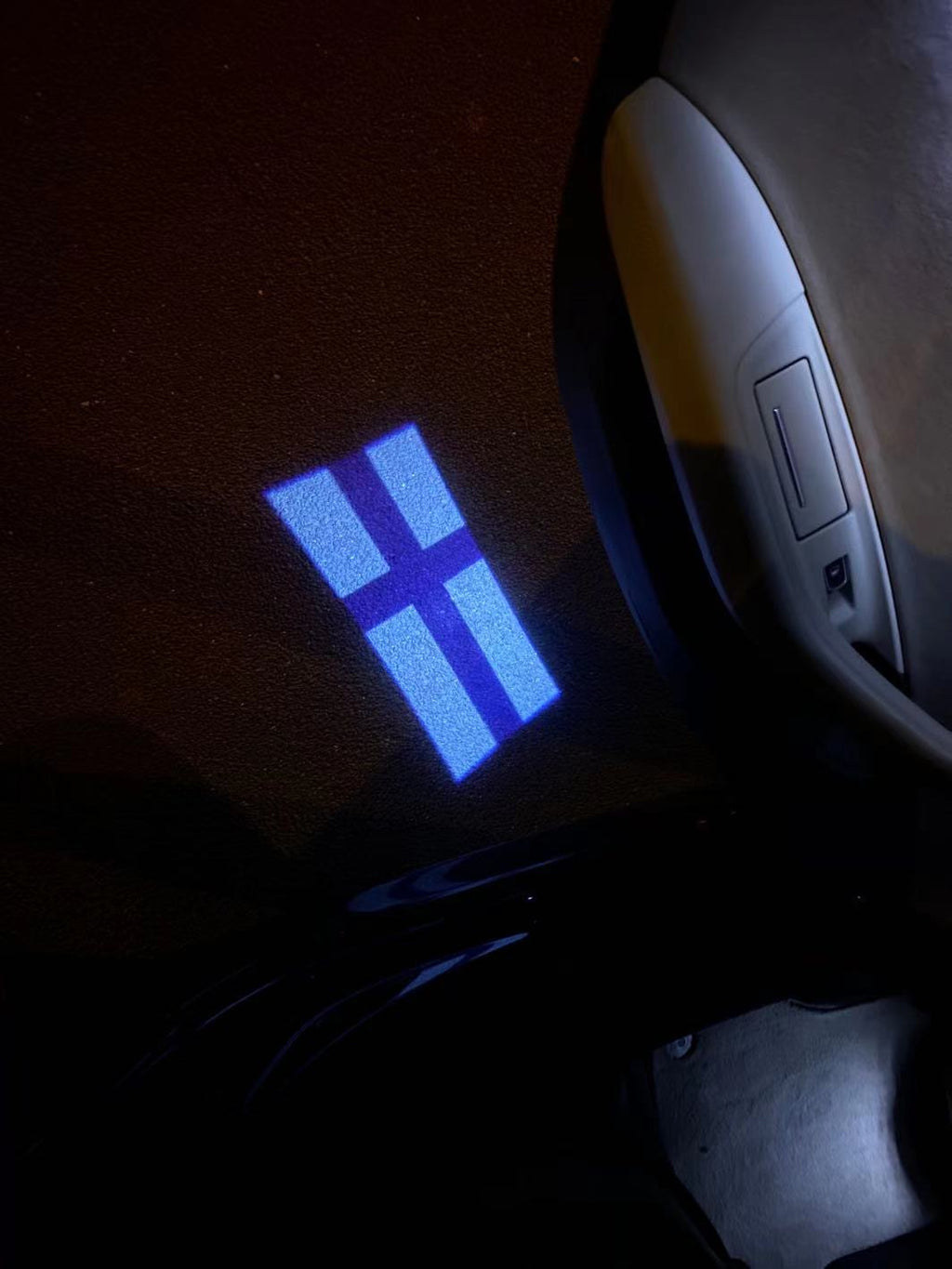 Finland Suomen tasavalta  National Flag  logo door lights (quantity 1 = 1 sets / 2 logo film /  Can replace of lights  other logos )