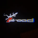 AUDI ALLROAD GECKO LOGO PROJEKTORLEUCHTEN Nr.147 (Anzahl 1 = 2 Logo Folien & 2 Türleuchten)