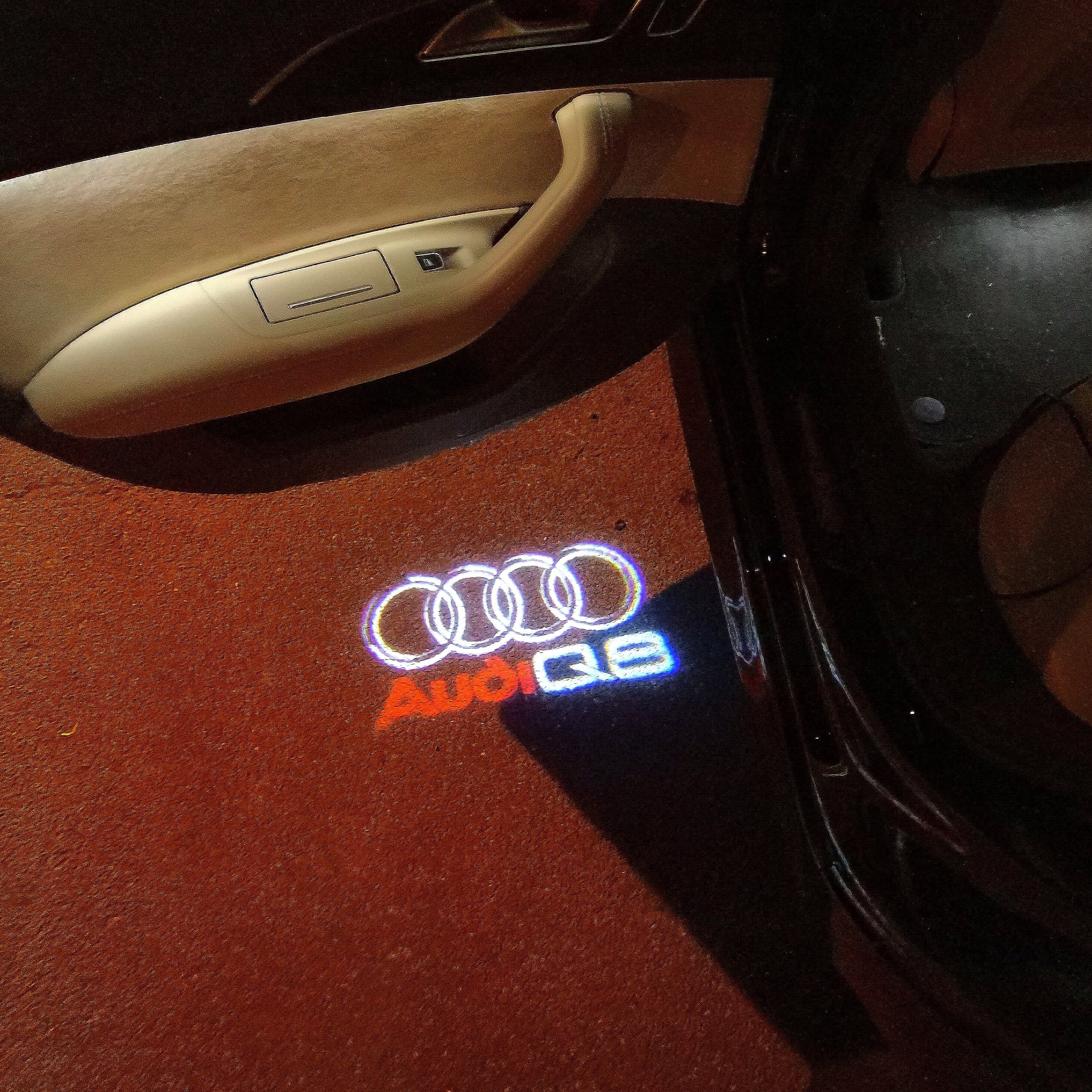 LUCES DE PROYECTOR LOGO AUDI Nr.50 (cantidad 1 = 2 películas con logotipo / 2 luces de puerta)
