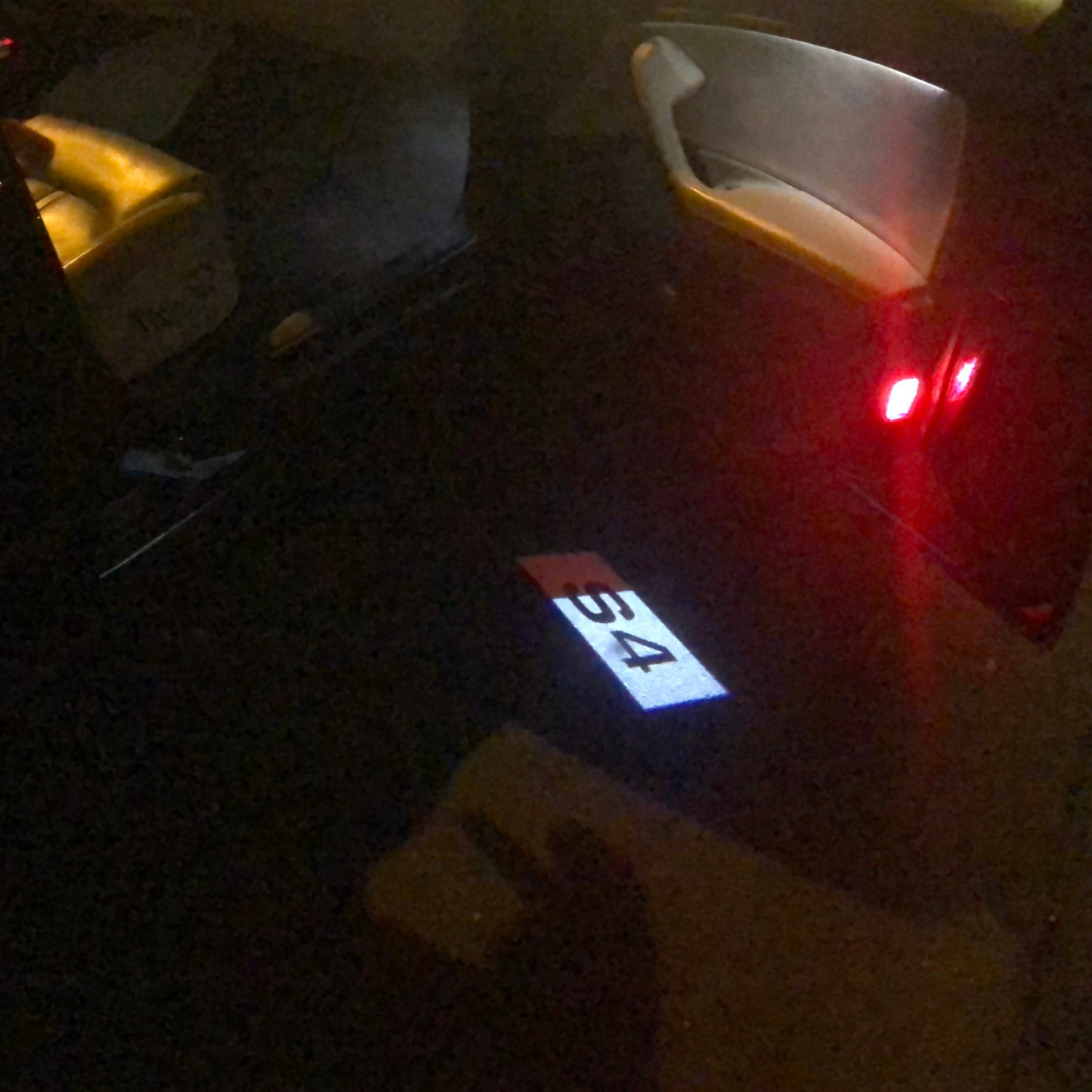 AUDI LOGO PROJECTOT LIGHTS Nr.131 (cantidad 1 = 2 logo films /2 luces de puerta)