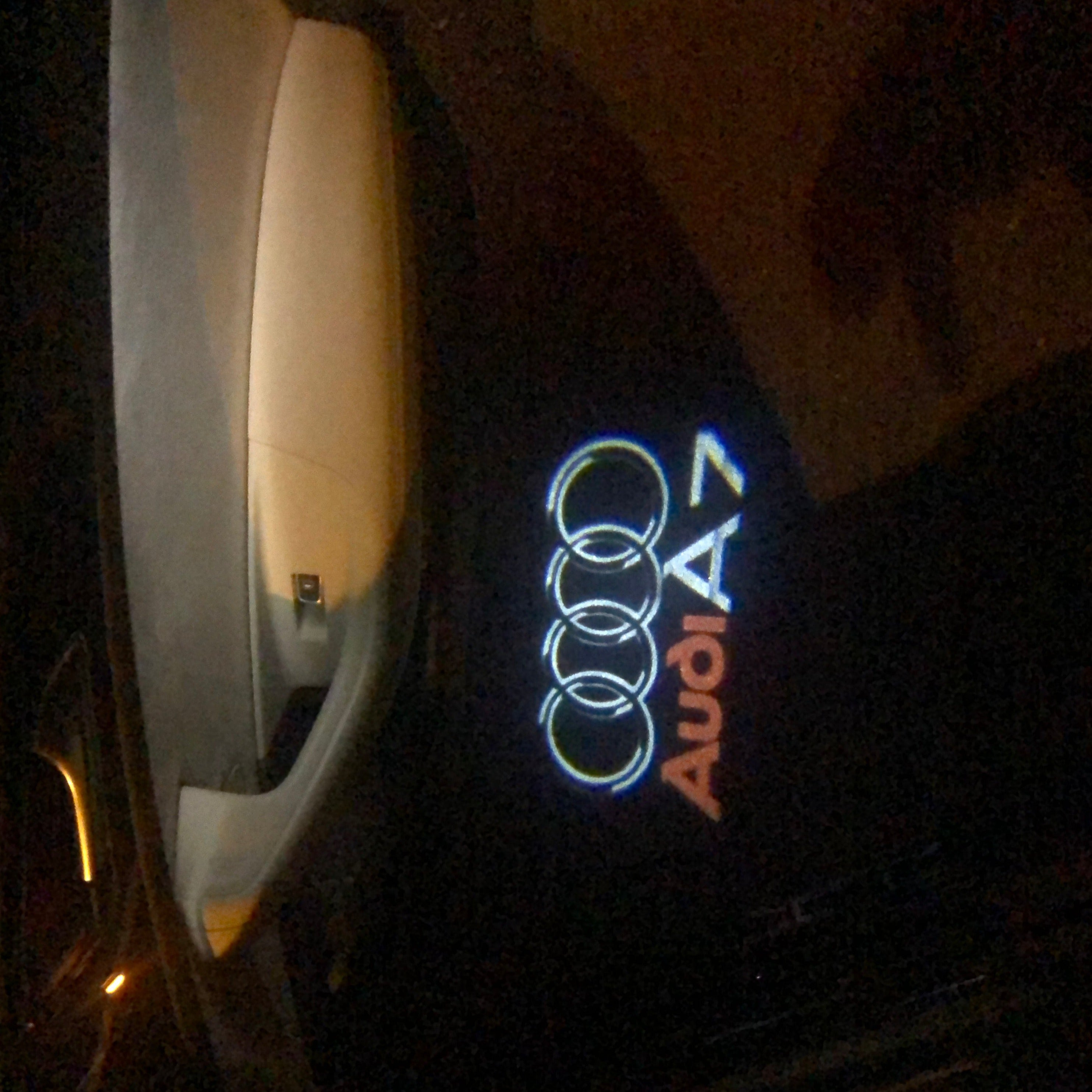 AUDI A7 LOGO PROJECTOT LIGHTS Nr.45 (quantità 1 = 2 Logo Films /2 luci porta)