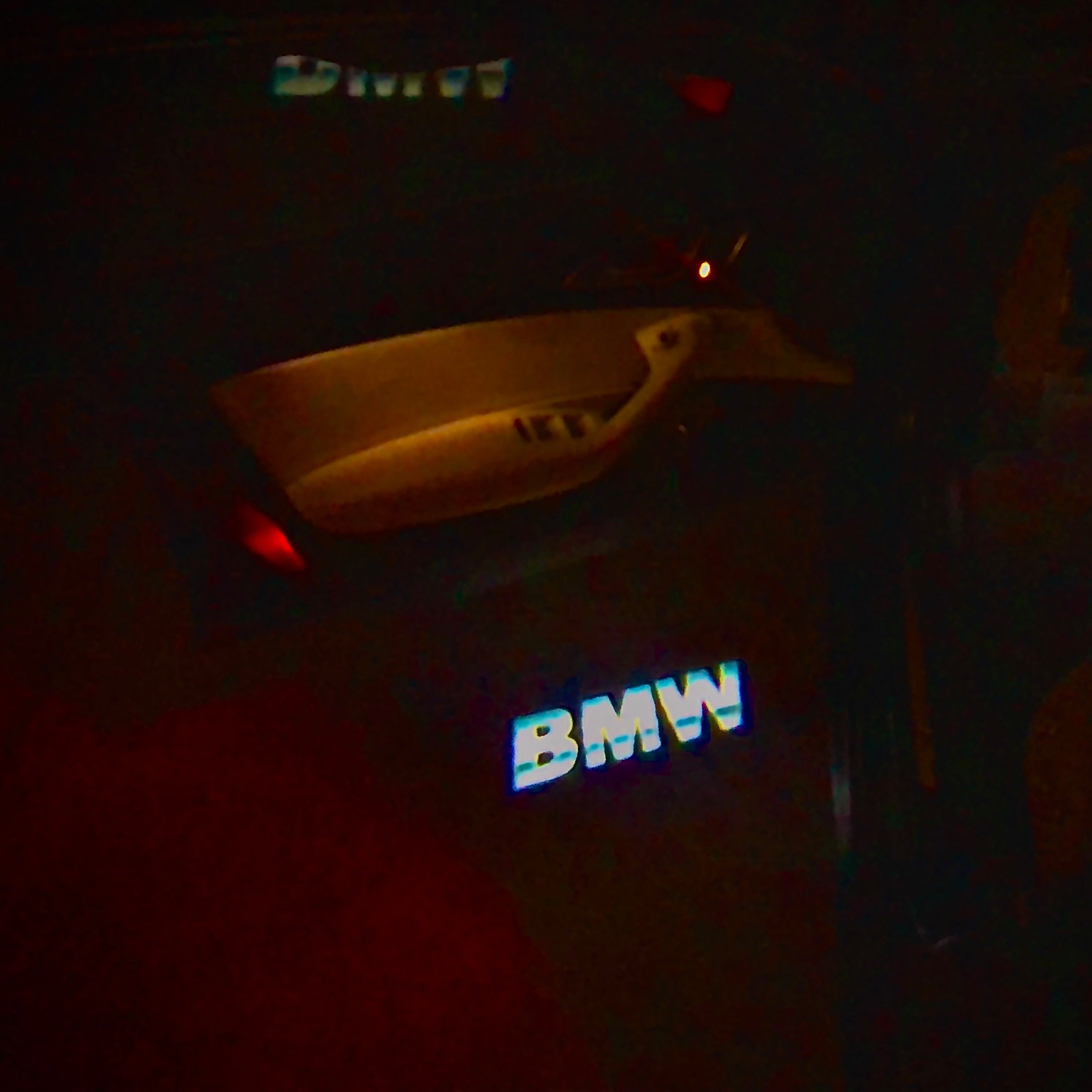 BMW LOGO PROJECTOT LIGHTS Nr.01 (quantité 1 = 1 ensemble/2 feux de porte)