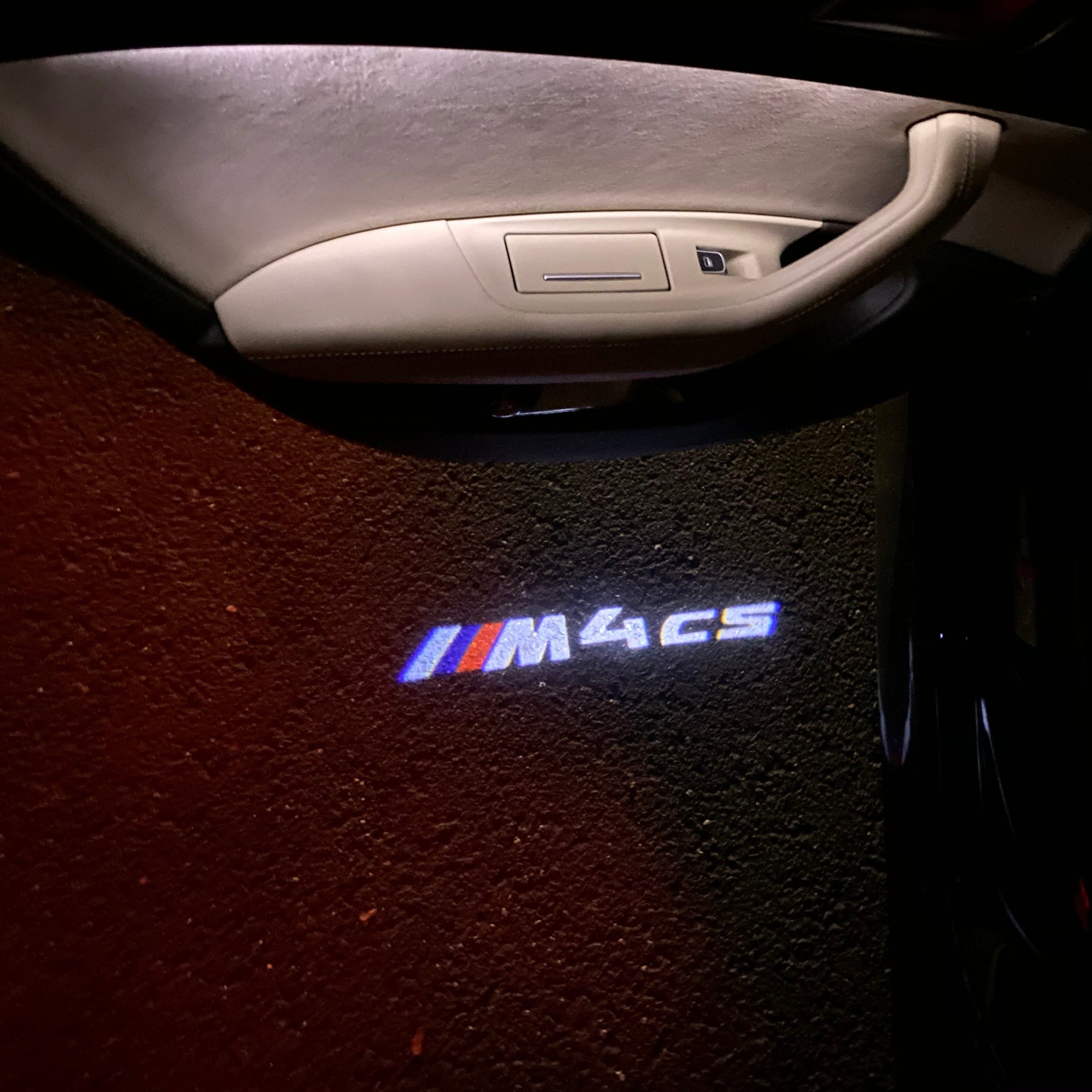 BMW  M4 CS  LOGO PROJECTOT LIGHTS Nr.6027 (quantity 1 = 1 sets/2 door lights)