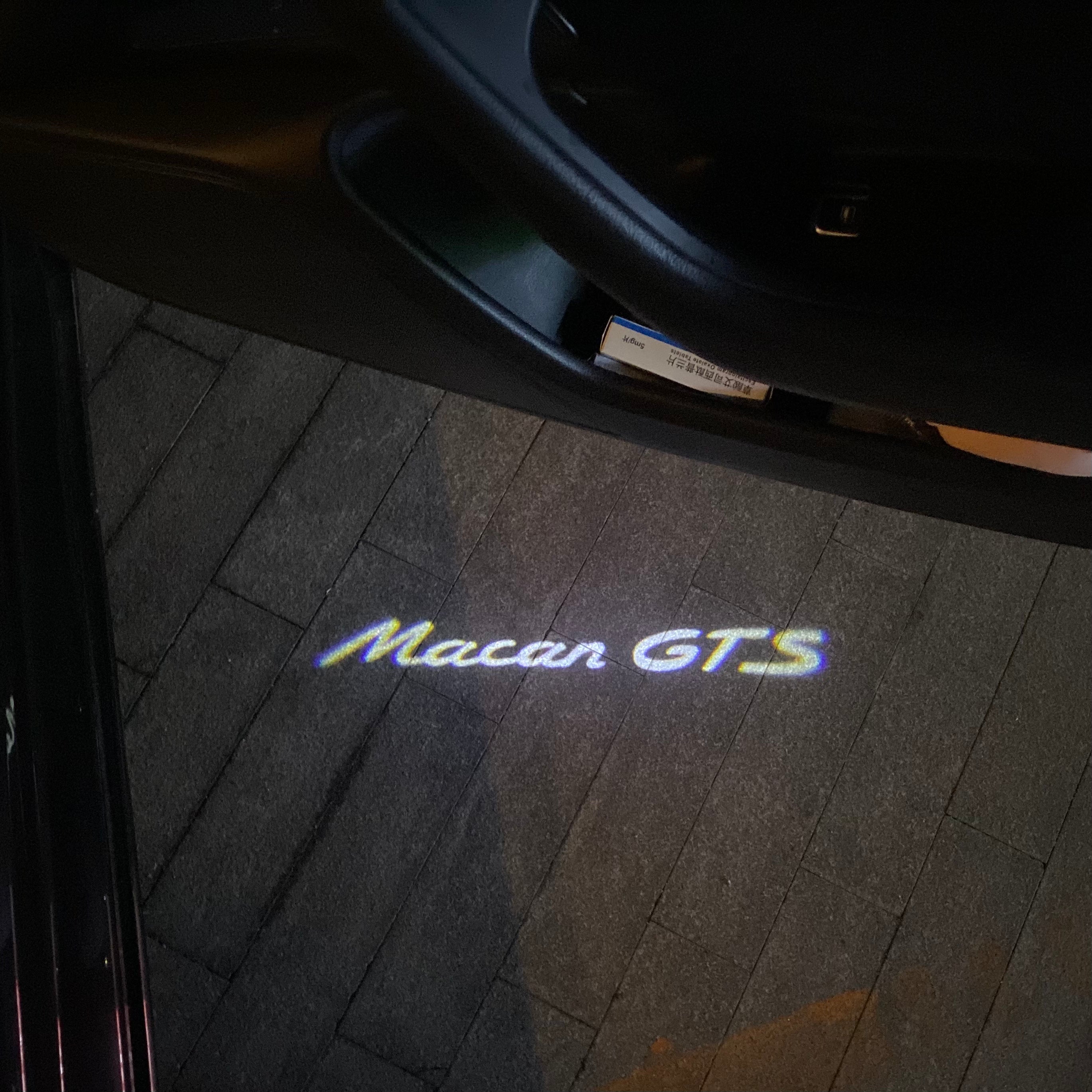 PORSCHE MACAN  LOGO PROJECTOT LIGHTS Nr.8089 (quantity  1 =  2 Logo Film /  2 door lights)
