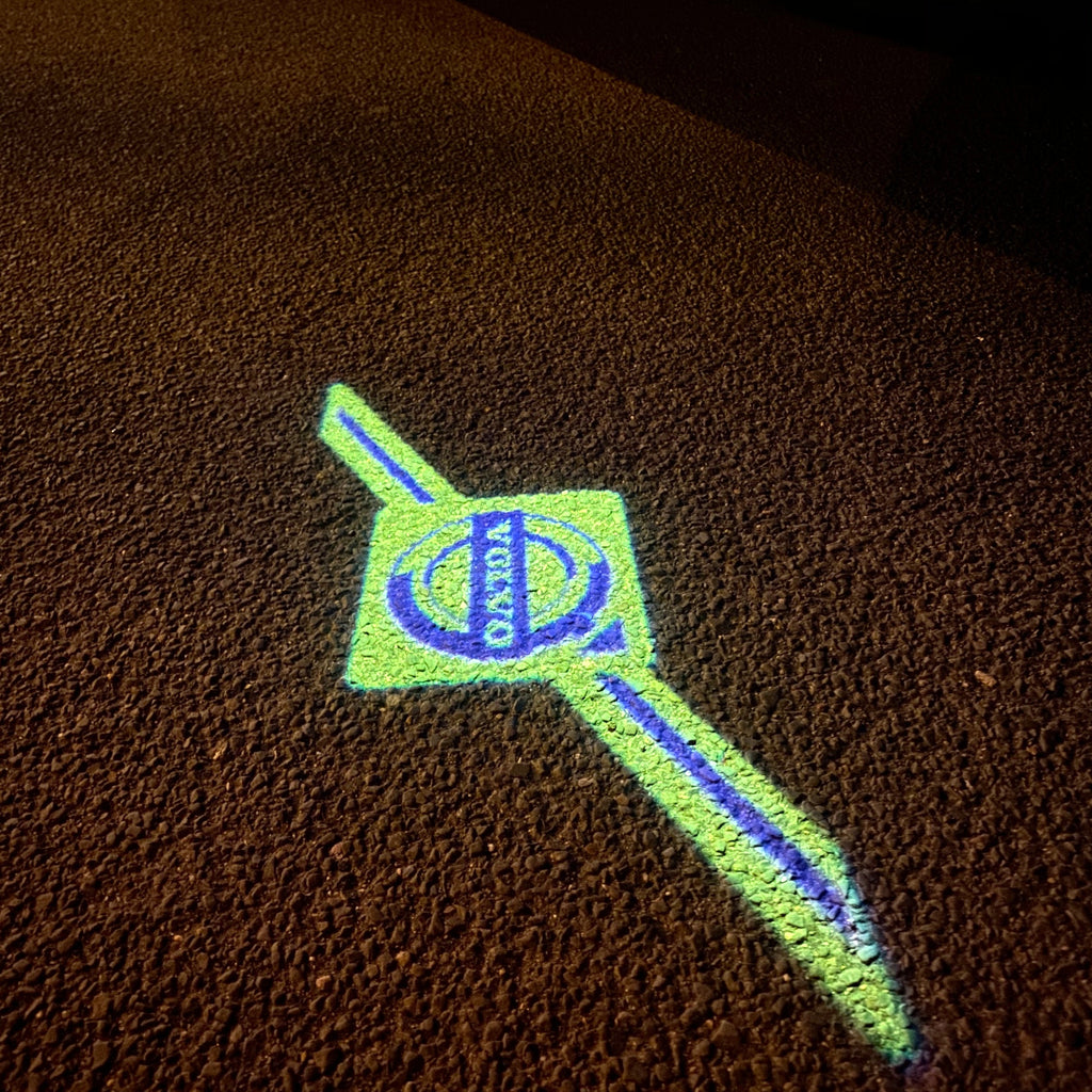 LUCES DEL PROYECTOR DEL LOGOTIPO Volvo Nr.30 (cantidad 1 = 2 Película de logotipo / 2 luces de puerta)