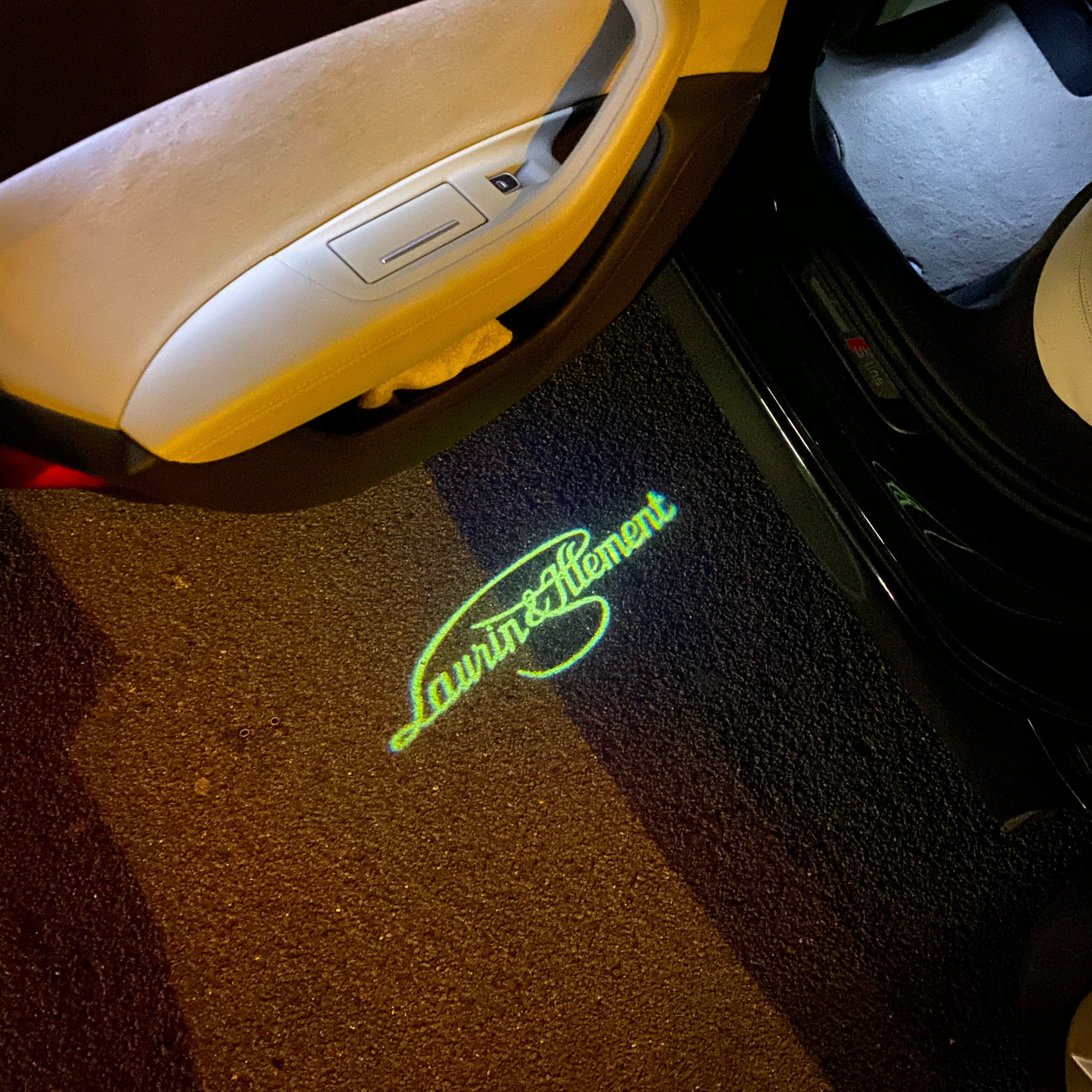SKODA Laurin&klement LOGO PROJECTOT LIGHTS Nr.19 (quantità 1 = 2 Logo Films /2 luci porta)