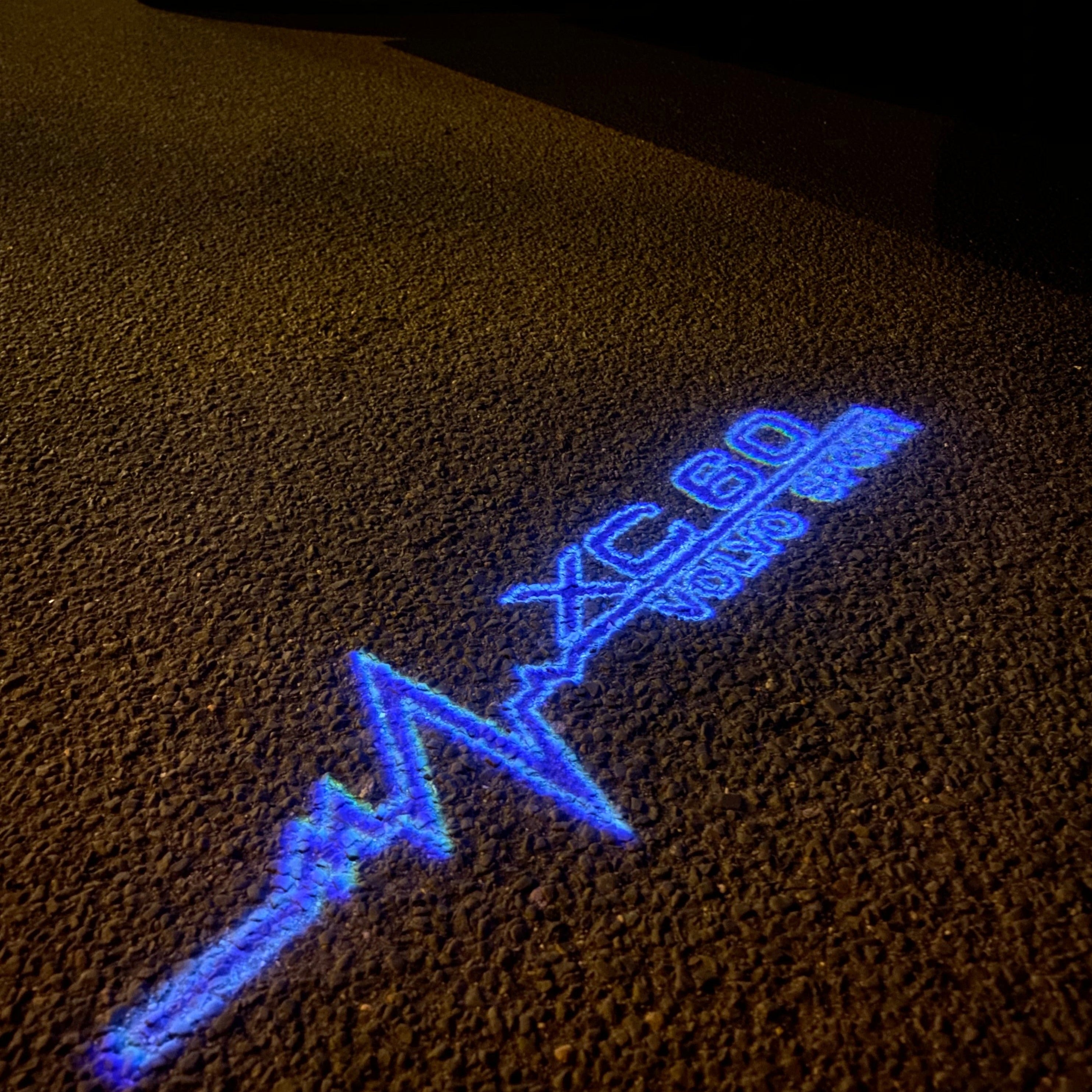 XC 60 LOGO PROJECROTR LIGHTS Nr.43 (cantidad 1 = 2 logo película / 2 luces de puerta)
