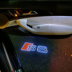 AUDI S8 LOGO PROJECTOT LIGHTS Nr.19 (Menge 1 = 2 Logofolien /2 Türleuchten)