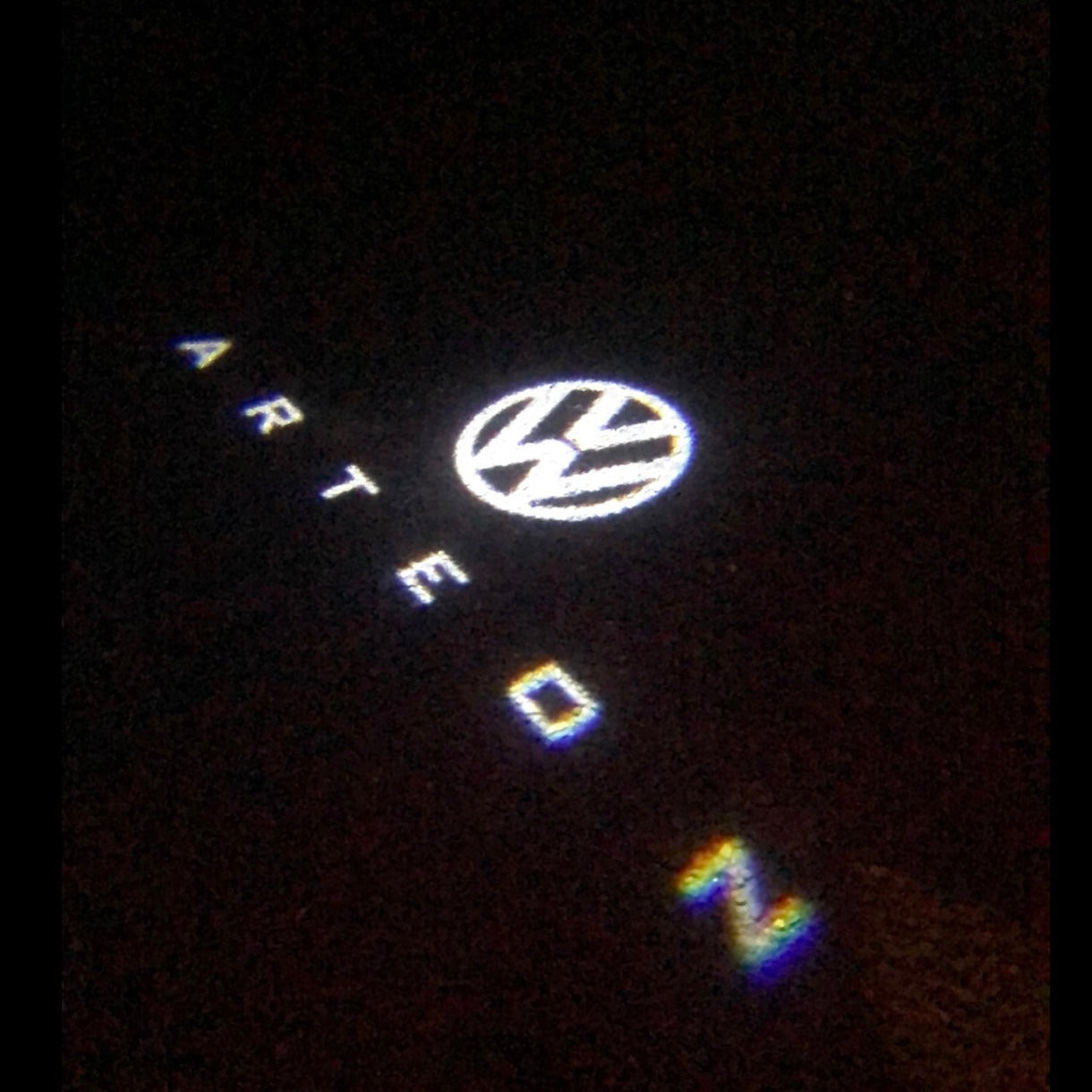 Volkswagen Arteon Türleuchten Logo Nr. 84 (Menge 1 = 2 Logofilme /2 Türleuchten)