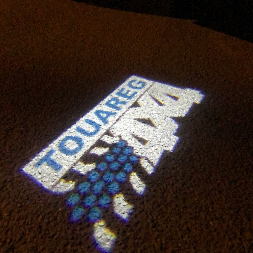 Volkswagen Türleuchten TOUAREG 4X4 Logo Nr. 80 (Menge 1 = 2 Logofolien /2 von Leuchten)