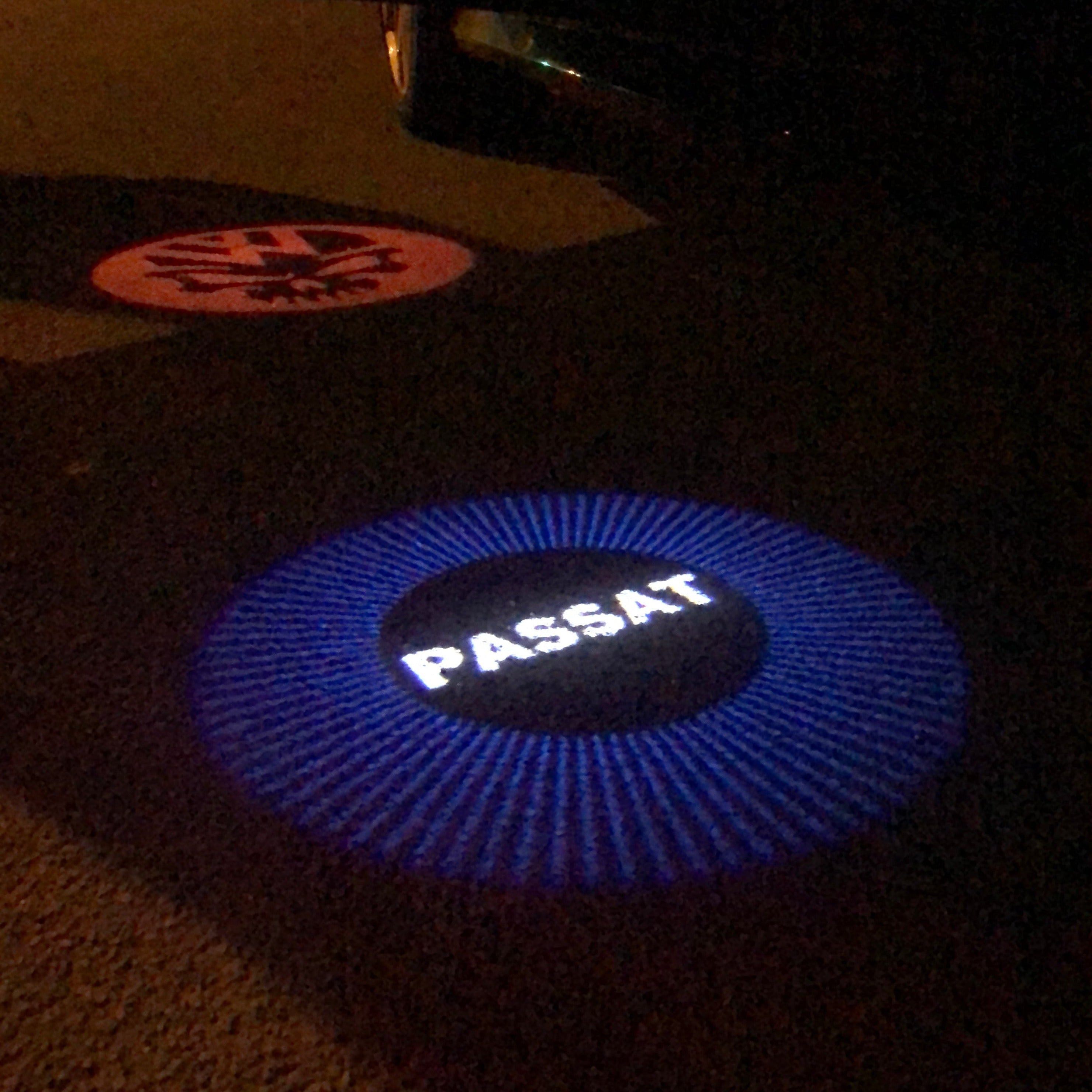 Volkswagen Porte luci PASSAT Logo Nr.98 (quantità 1 = 2 Logo Films /2 luci porta)