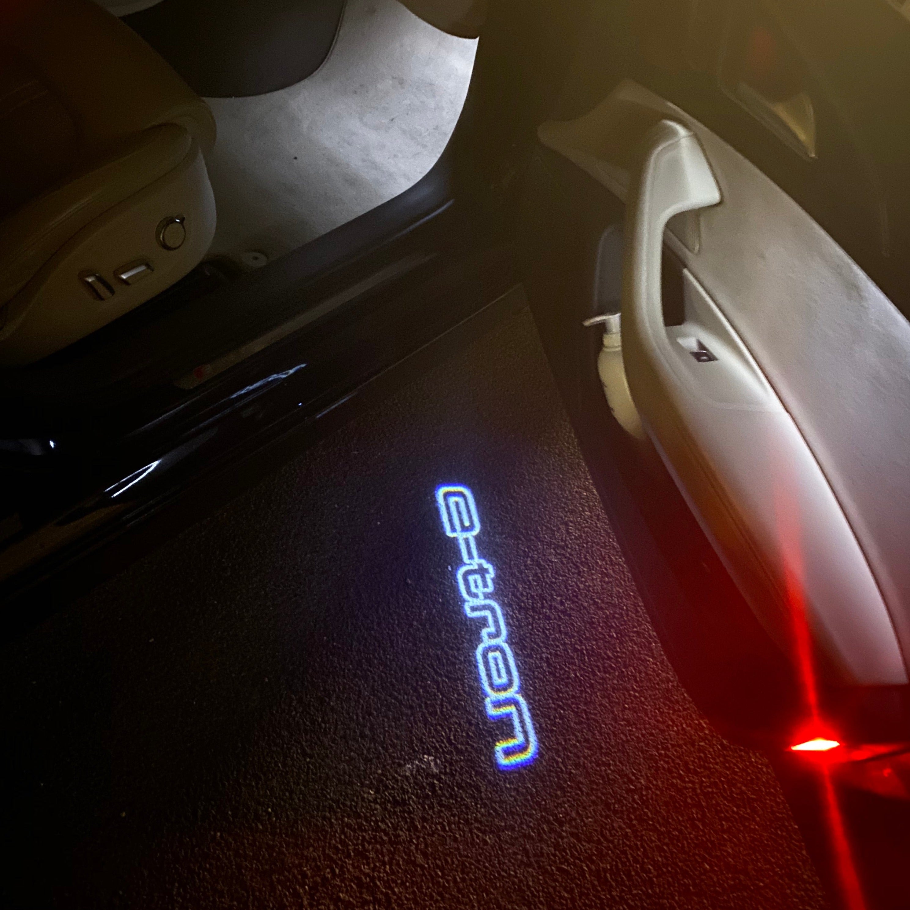 AUDI LOGO PROJECTOT LIGHTS Nr.19 (quantité 1 = 2 Logo Films /2 feux de porte)