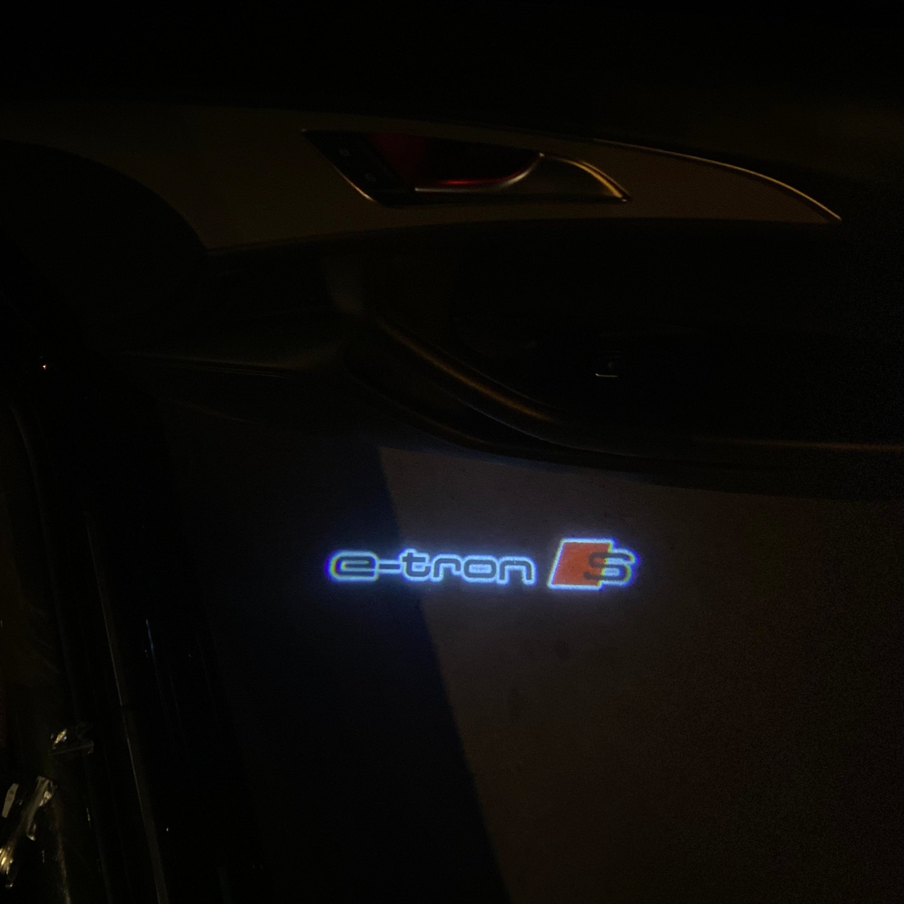 AUDI LOGO PROJECTOT LIGHTS Nr.19 (quantité 1 = 2 Logo Films /2 feux de porte)