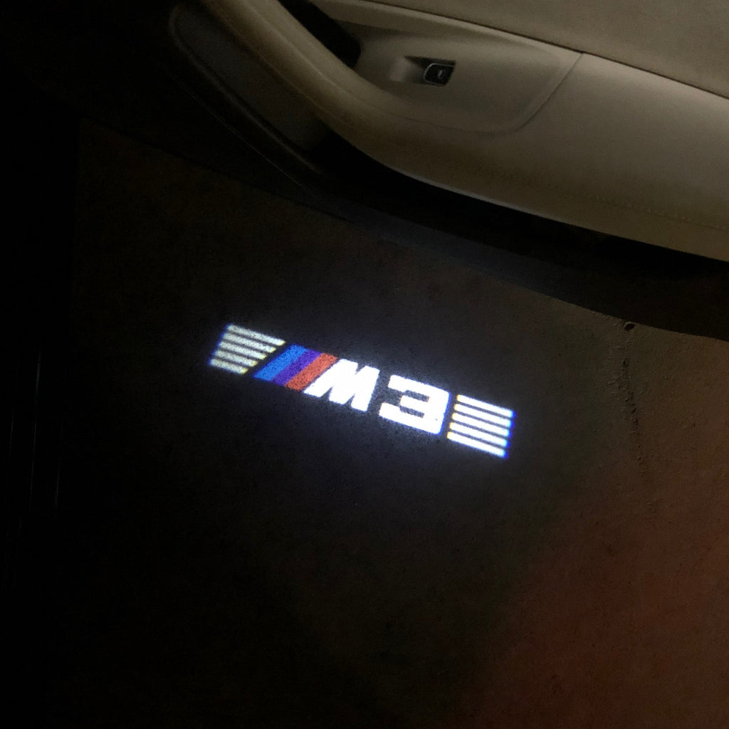 ÉCLAIRAGE DE PROJECTEUR BMW M3 LOGO Nr.24 (quantité 1 = 1 jeux / 2 feux de porte)