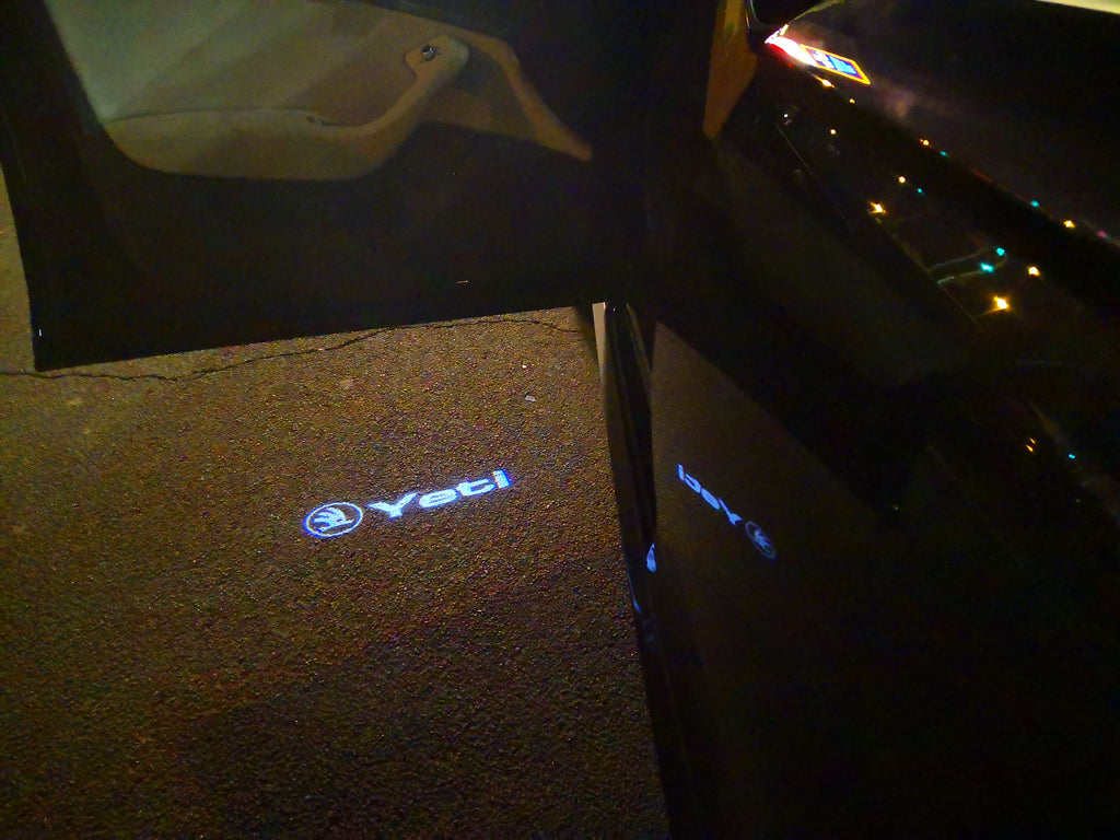 SKODA LOGO PROJECTOT LIGHTS Nr.118 (quantità 1 = 2 Logo Film / 2 luci porta)