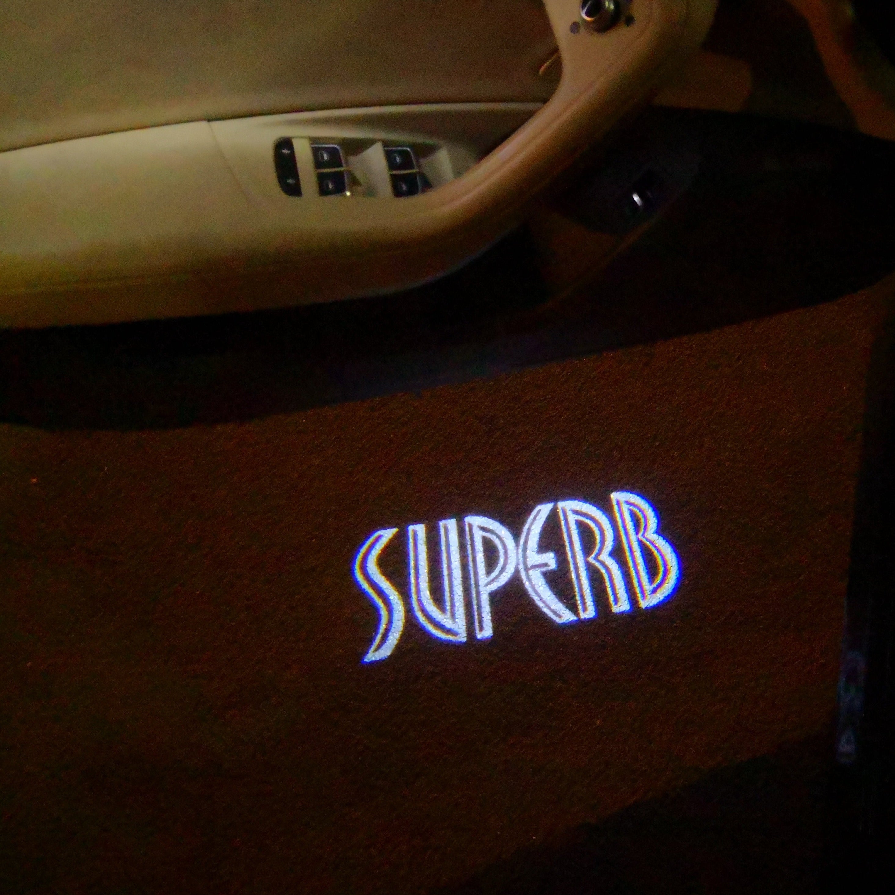 SKODA LOGO PROJECT LIGHTS Nr.90 (quantità 1= 2 Logo Film / 2 porte luci)
