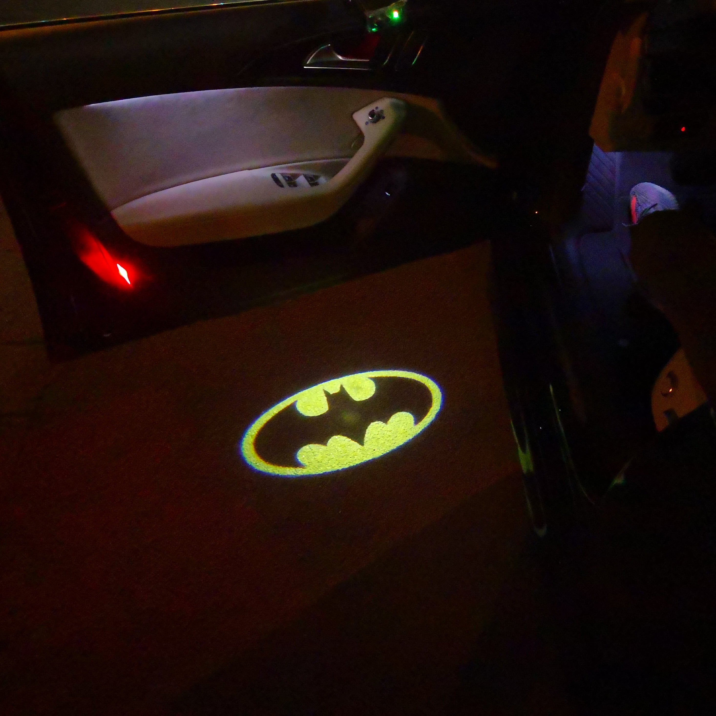 Batman Logo door lights Nr.209 (quantity 1 = 2 Logo Films /2 door lights）DC Heroes Logo