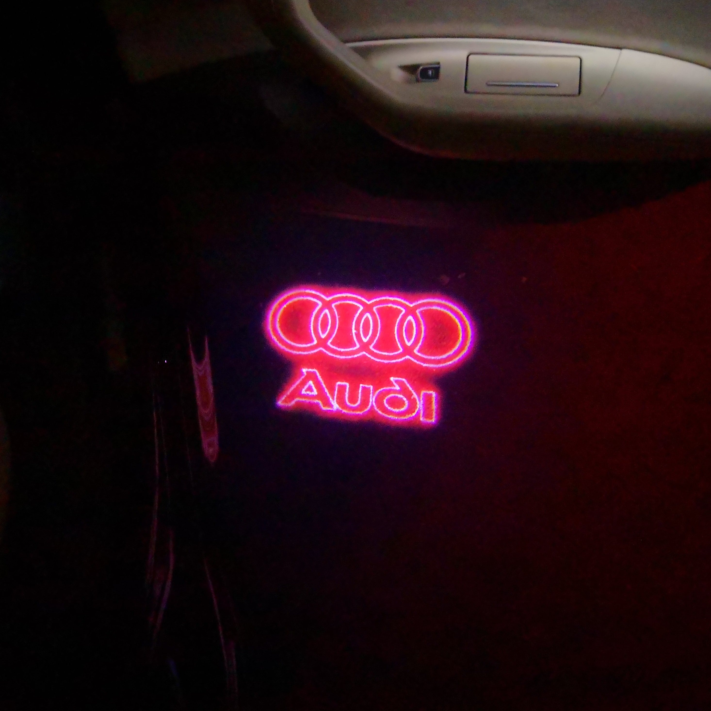 AUDI LOGO PROJECTOT LIGHTS Nr.19 (Menge 1 = 2 Logo Folien /2 Türleuchten)