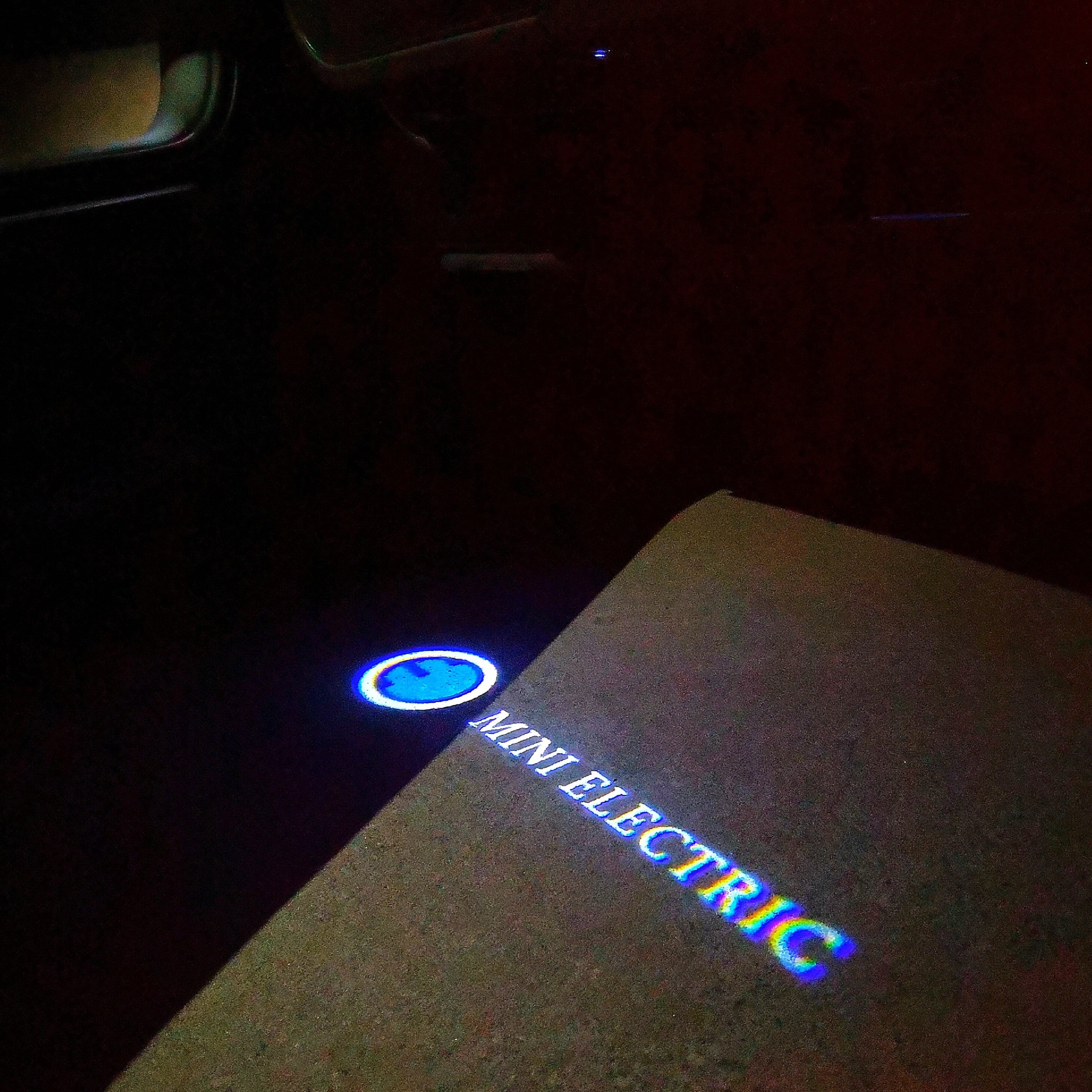 MINI LUCES ELÉCTRICAS DE PROYECTOR DE LOGOTIPO N ° 62 (cantidad 1 = 2 Película de Logo / 2 luces de puerta)