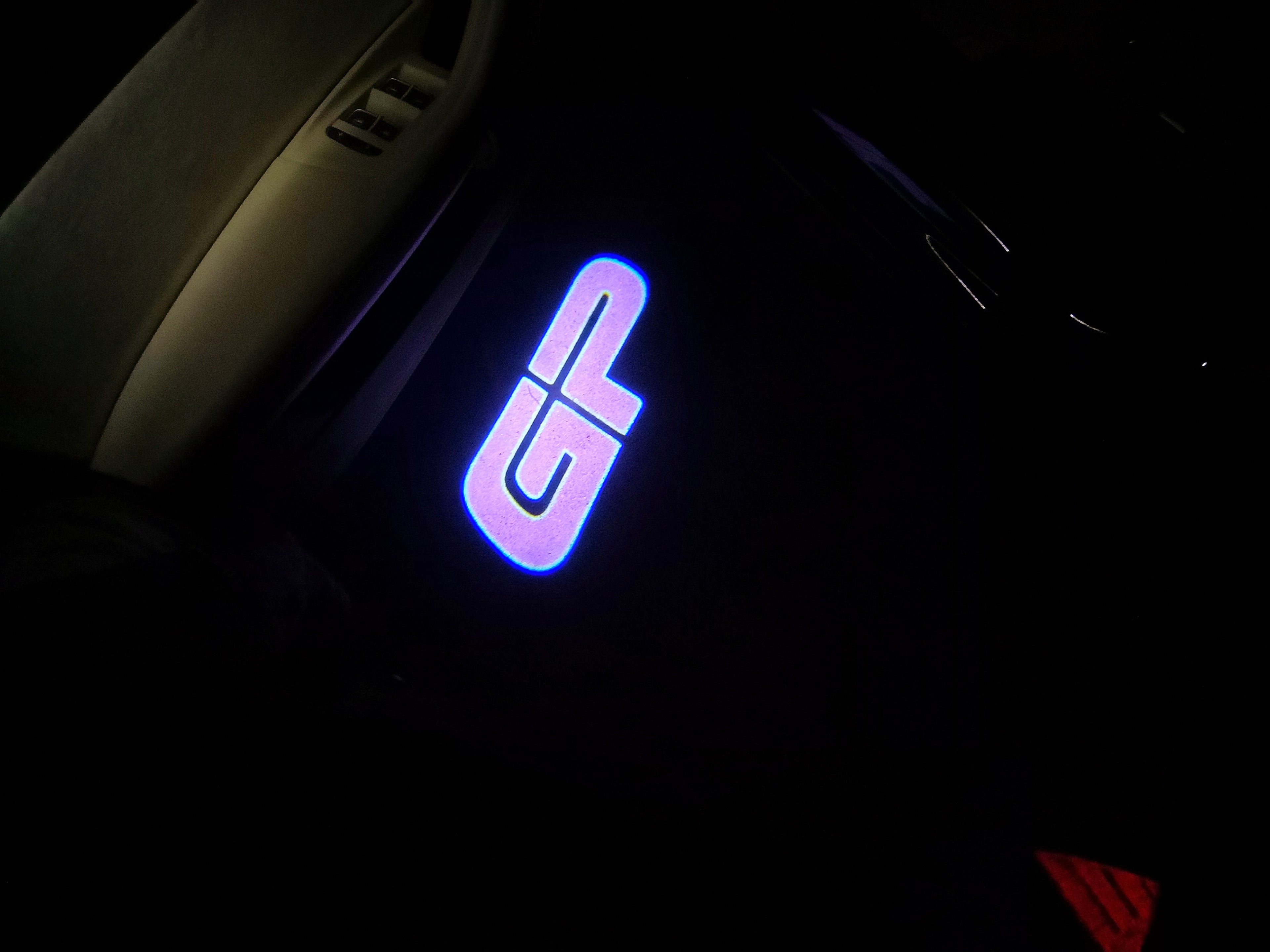 MINI GP LOGO PROJECROTR LIGHTS Nr.124 (cantidad 1 = 2 logo película / 2 luces de puerta)