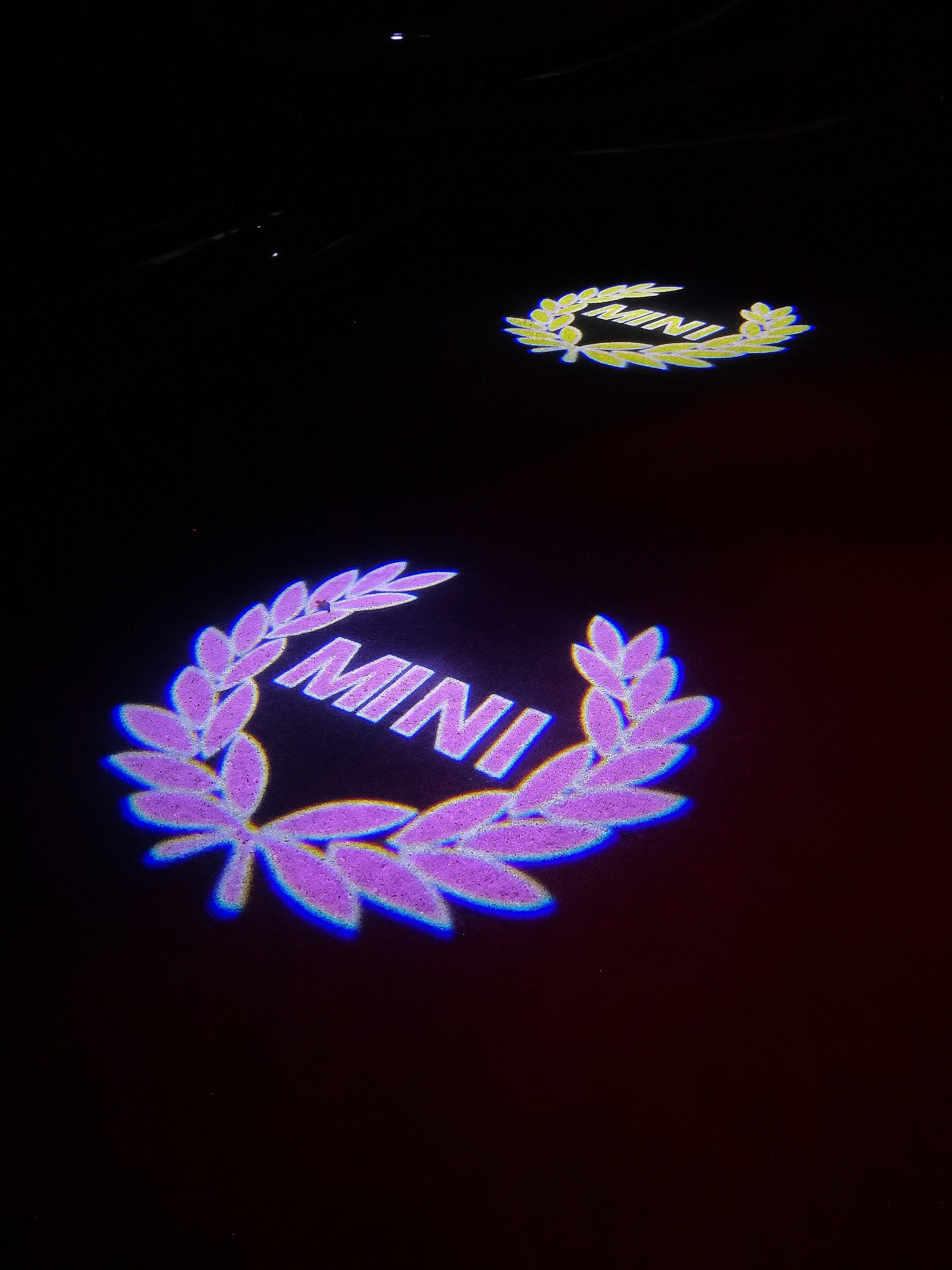 MINI LUCES DE PROYECTOR LOGO Nr.88 (cantidad 1 = 2 Película de Logo / 2 luces de puerta)