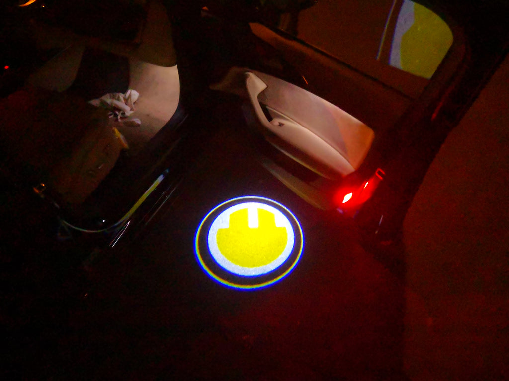 MINI LOGOTIPO ELÉCTRICO PROJECROTR LIGHTS Nr.81 (cantidad 1 = 2 logo película / 2 luces de puerta)