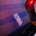 SKODA LOGO PROJECTOT LIGHTS Nr.101 (quantità 1 = 2 Logo Film / 2 luci porta)