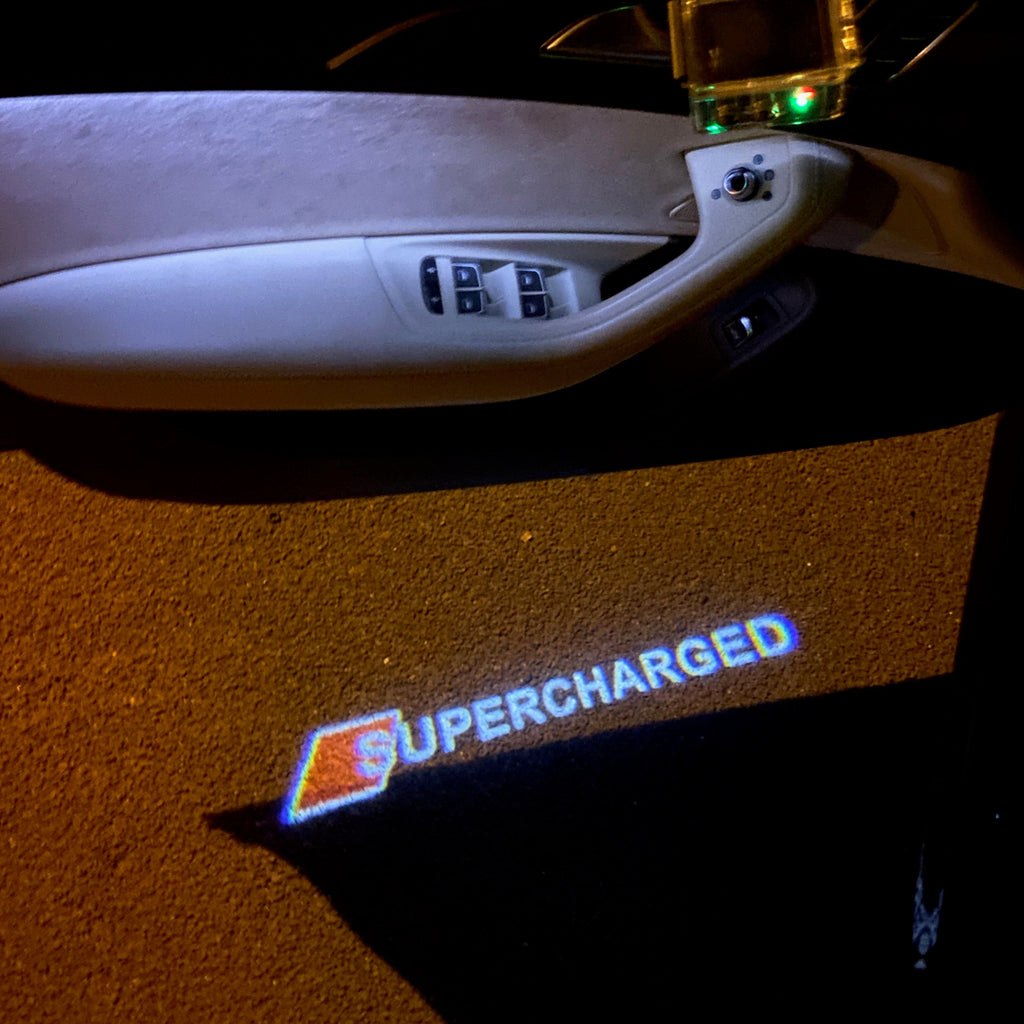 AUDI LOGO PROJECTOT LIGHTS Nr.72 (Menge 1 = 2 Logofolien /2 Türleuchten)