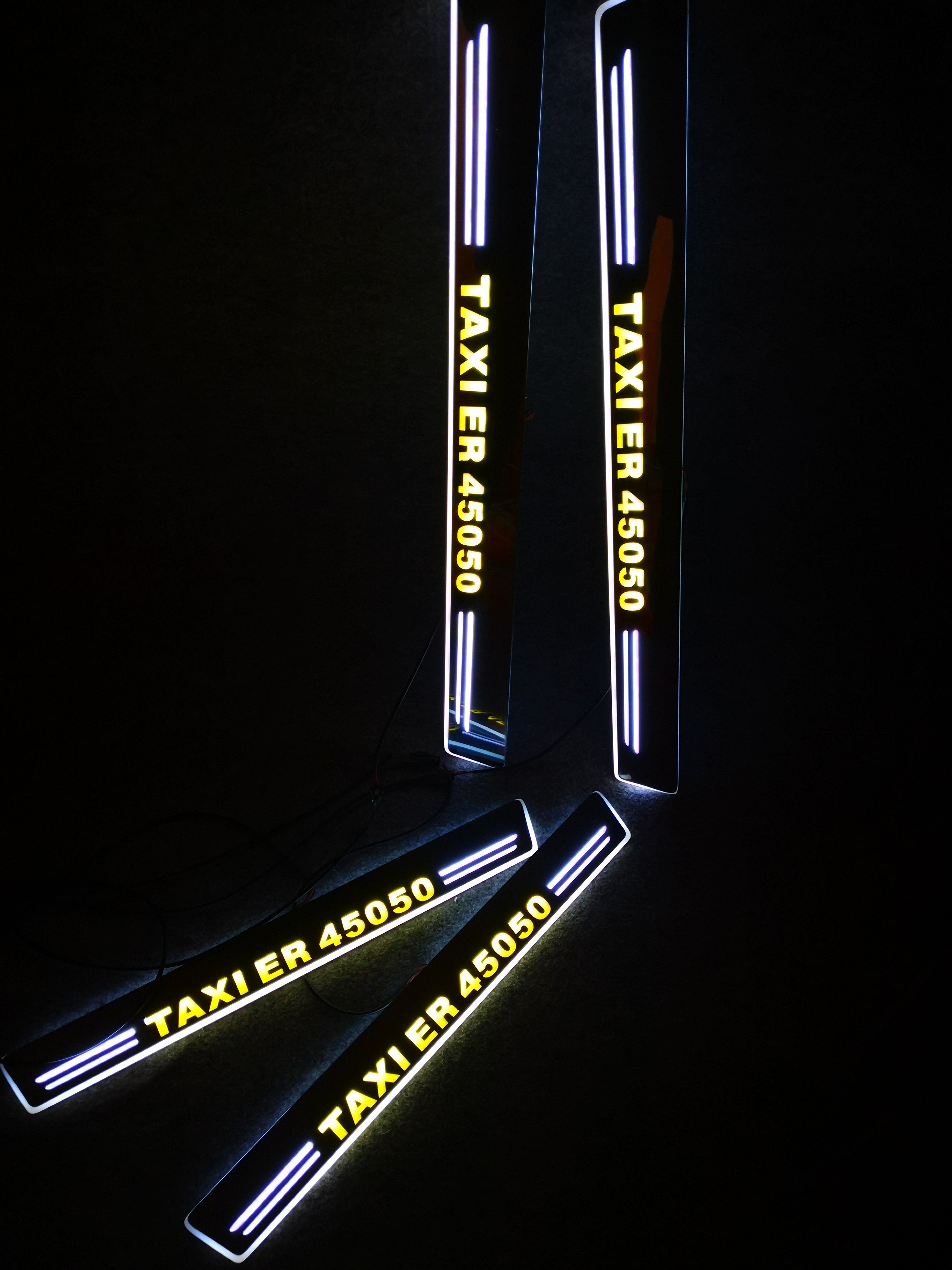 Kooperation mit Taxiunternehmen, LED Moving Scuff Plate und Logo Türleuchten für mercedes benz E KLASSES