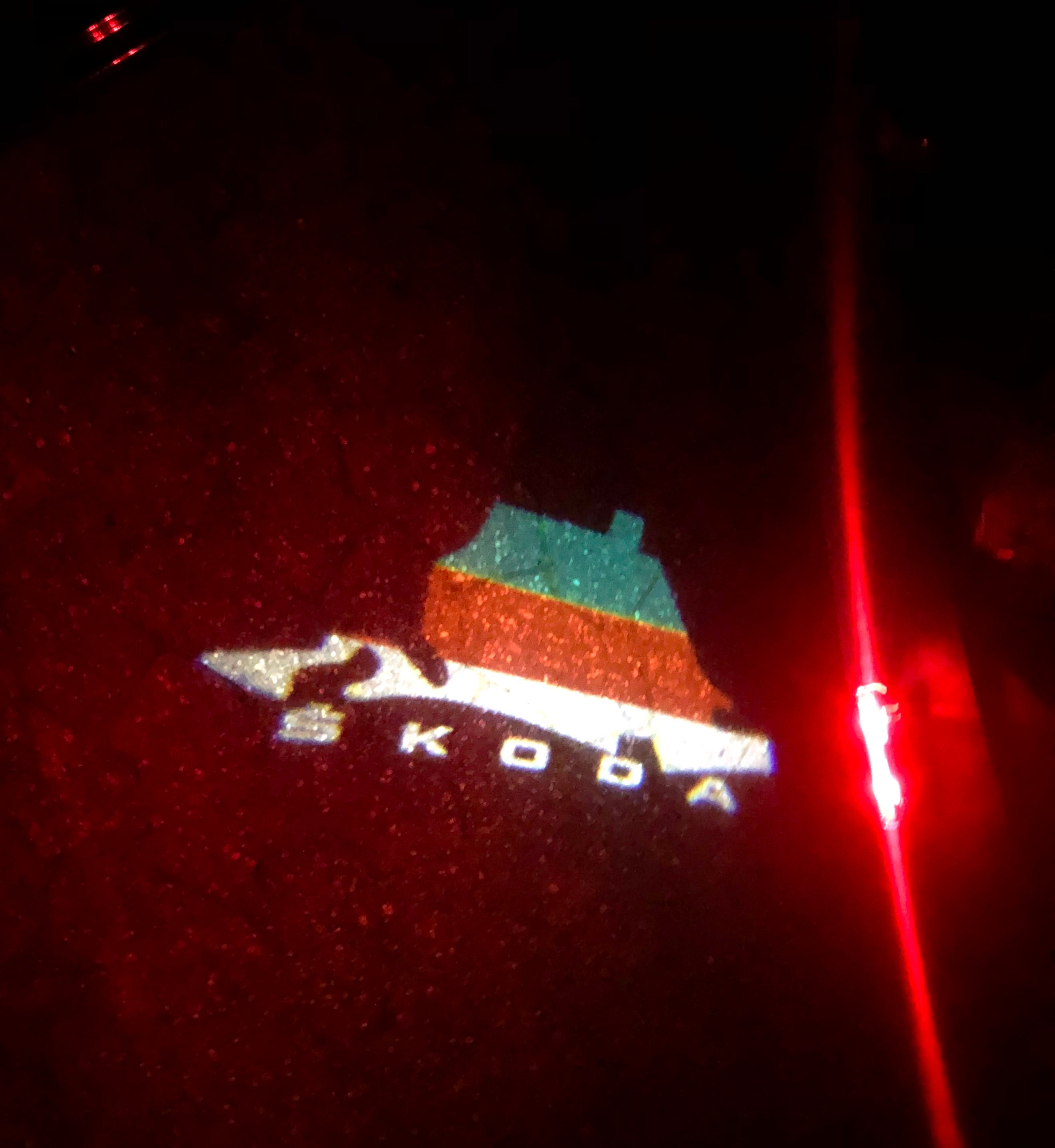 SKODA LOGO PROJECTOR LIGHTS Nr.48 (Menge 1 = 2 Logo Film / 2 Türlichter)