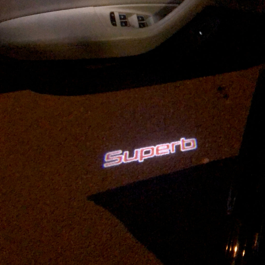 SKODA LOGO PROJECTOT LIGHTS Nr.91 (quantità 1 = 2 Logo Film / 2 luci porta)