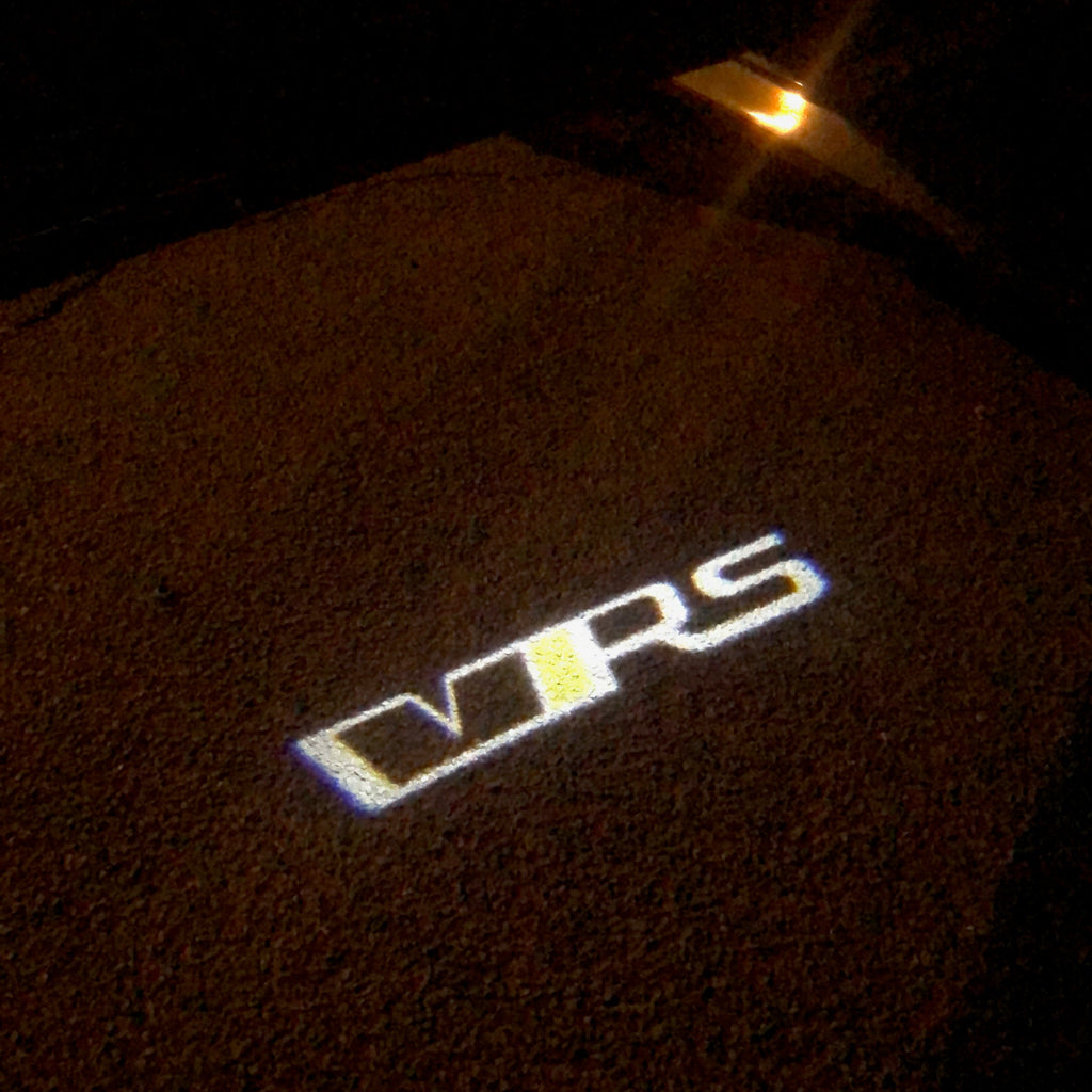 SKODA VRS LOGO PROJECTOT LIGHTS Nr.28(quantità 1 = 2 Logo Film / 2 luci porta)