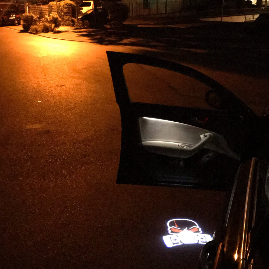 SKODA LOGO PROJECTOT LIGHTS Nr.01 (Menge 1 = 2 Logo Film / 2 Türlichter)