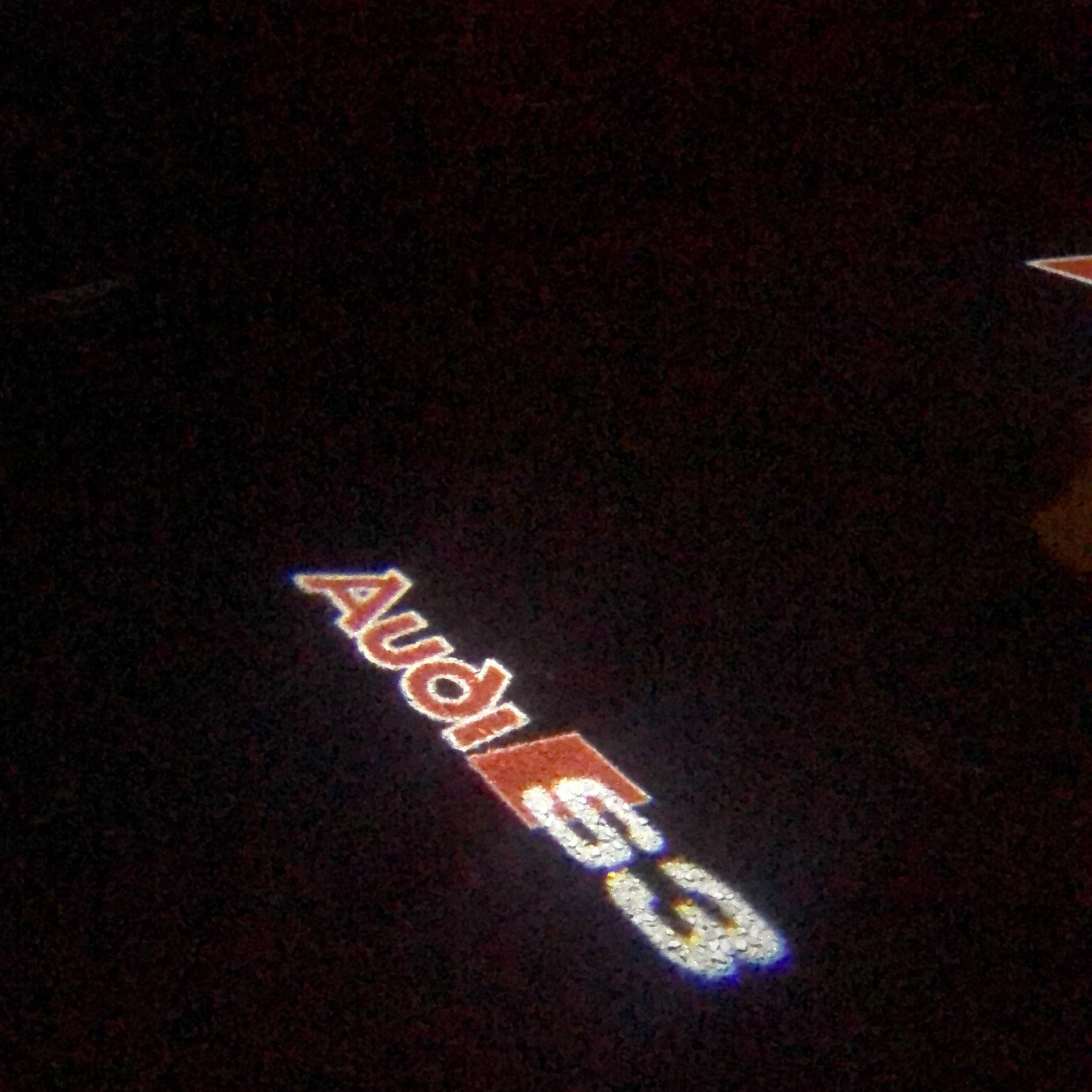 AUDI LOGO PROJECTOT LIGHTS Nr.87 (Menge 1 = 2 Logofolien /2 Türleuchten)
