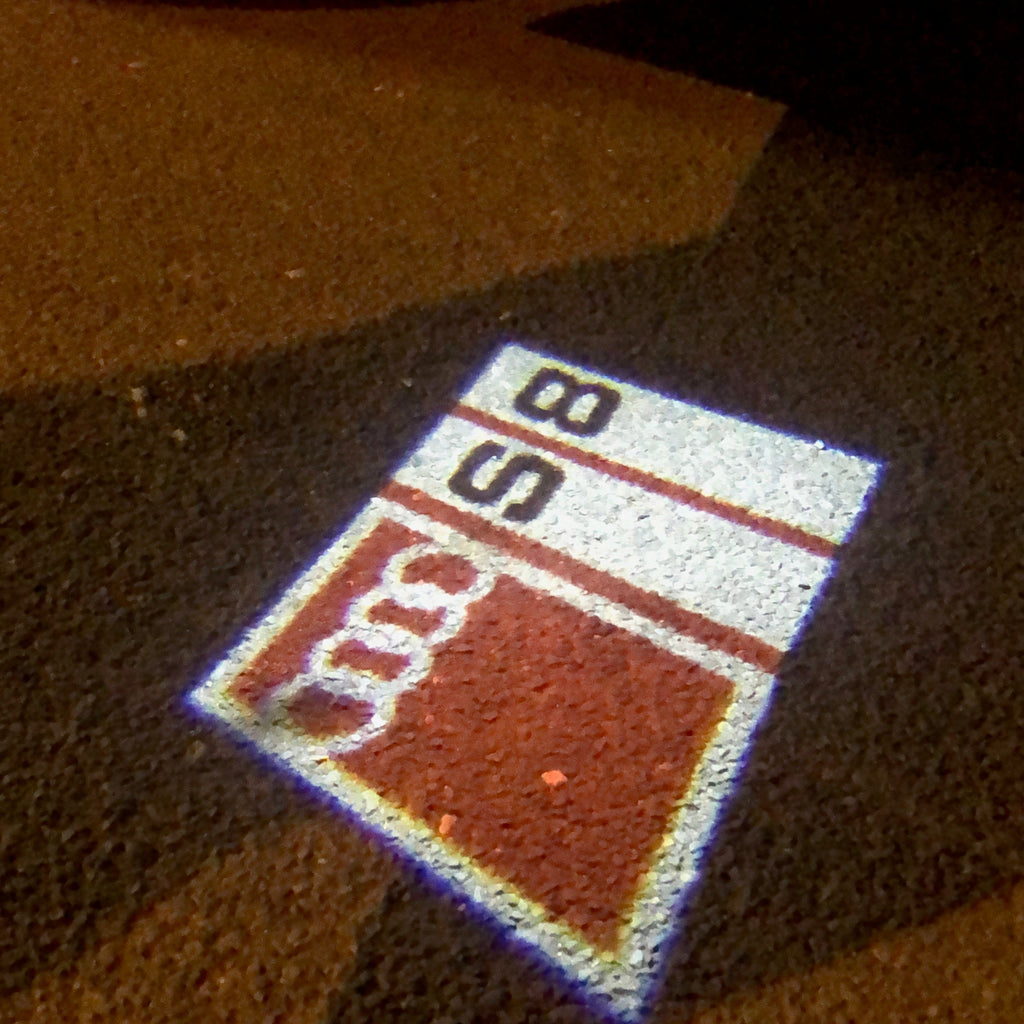 AUDI LOGO PROJECTOT LIGHTS Nr.149 (Menge 1 = 2 Logofolien /2 Türleuchten)