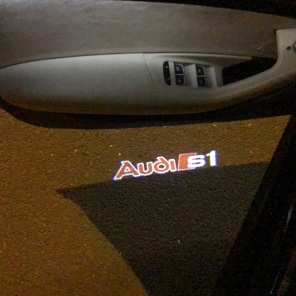 LAMPES DE PROJECTEUR AUDI LOGO Nr.96 (quantité 1 = 2 films de logo / 2 lumières de porte)