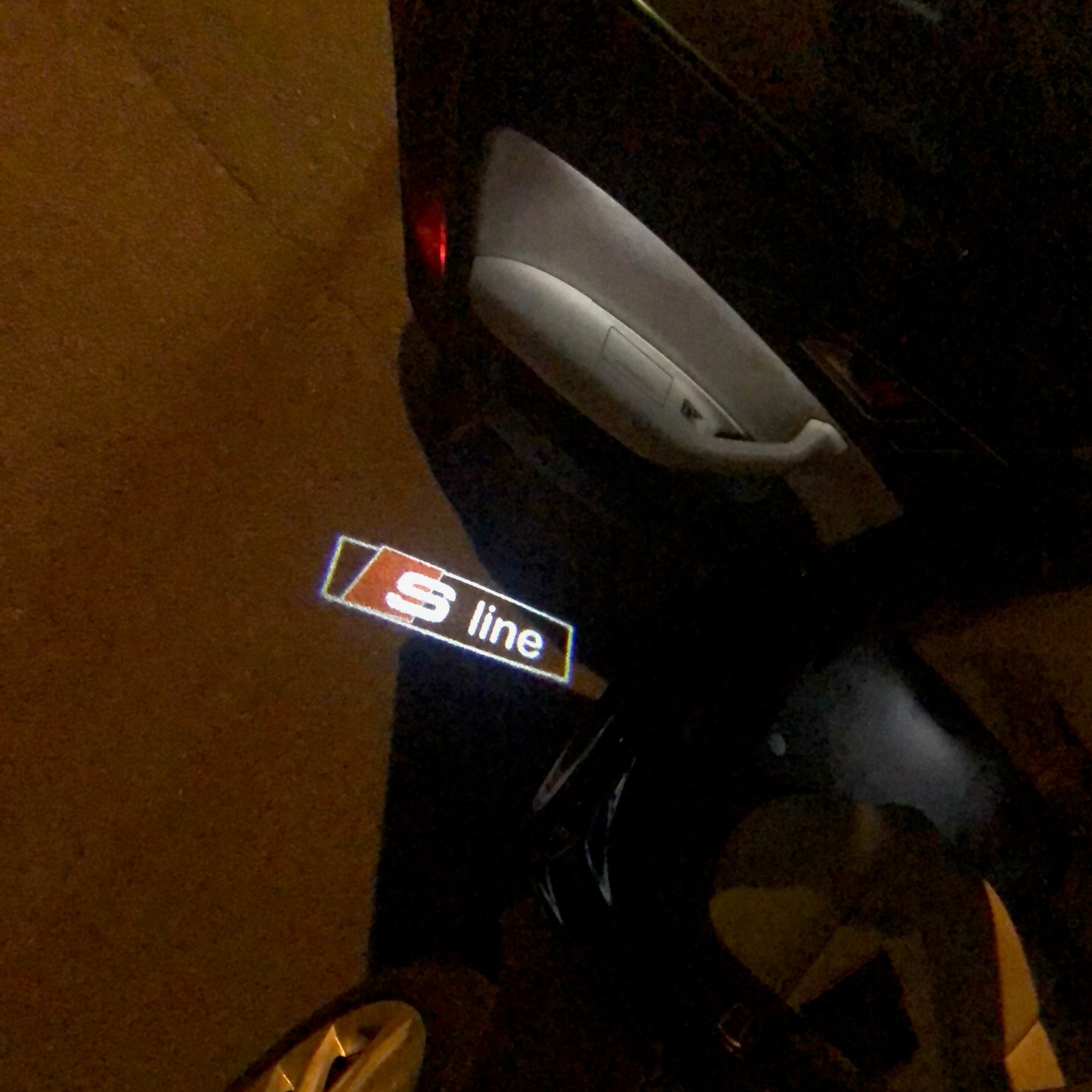 AUDI LOGO PROJECTOR LIGHTS Nr.99 (Menge 1 = 2 Logo Films / 2 Türlichter)
