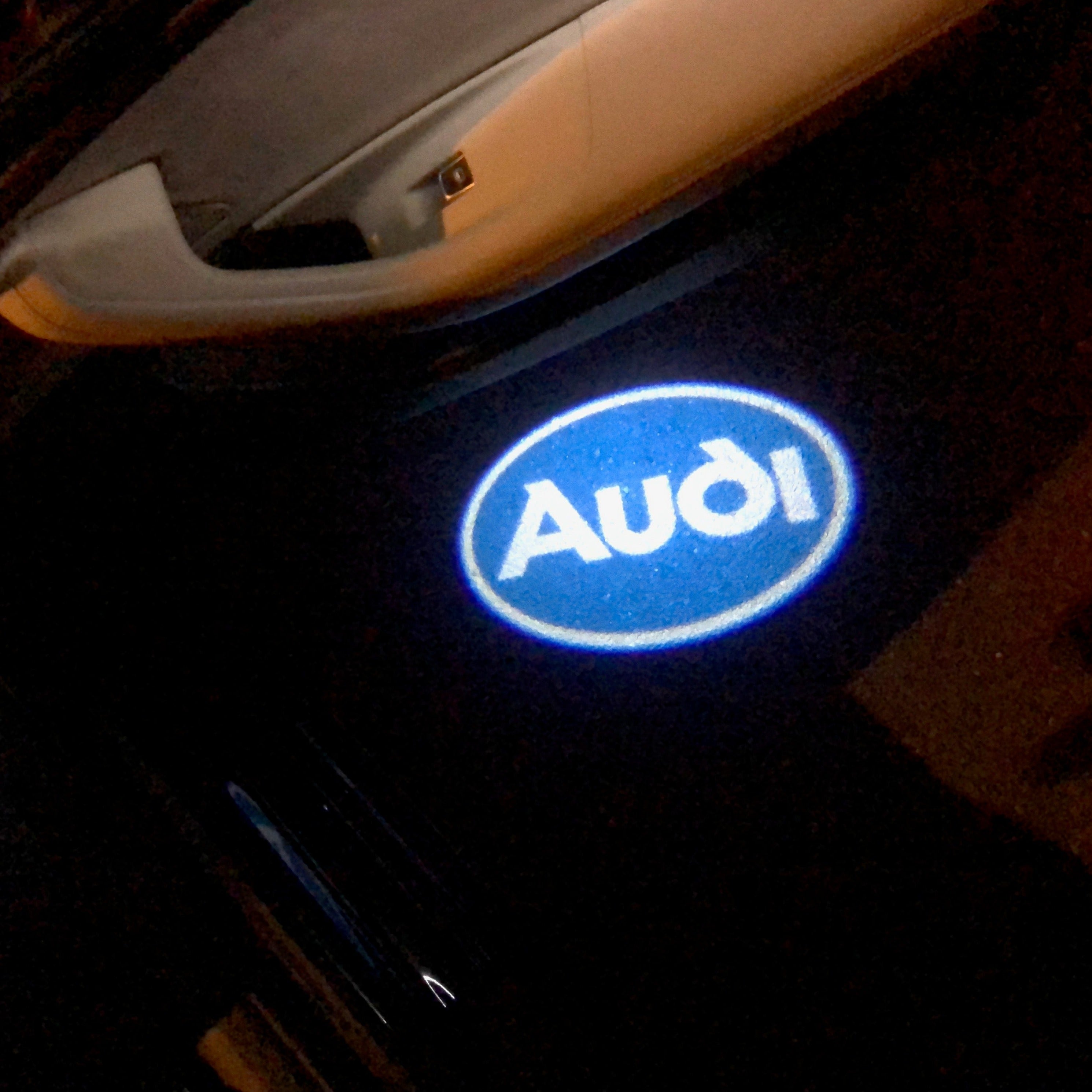 AUDI LOGO PROJECTOT LIGHTS Nr.116 (quantité 1 = 2 Logo Films /2 feux de porte)