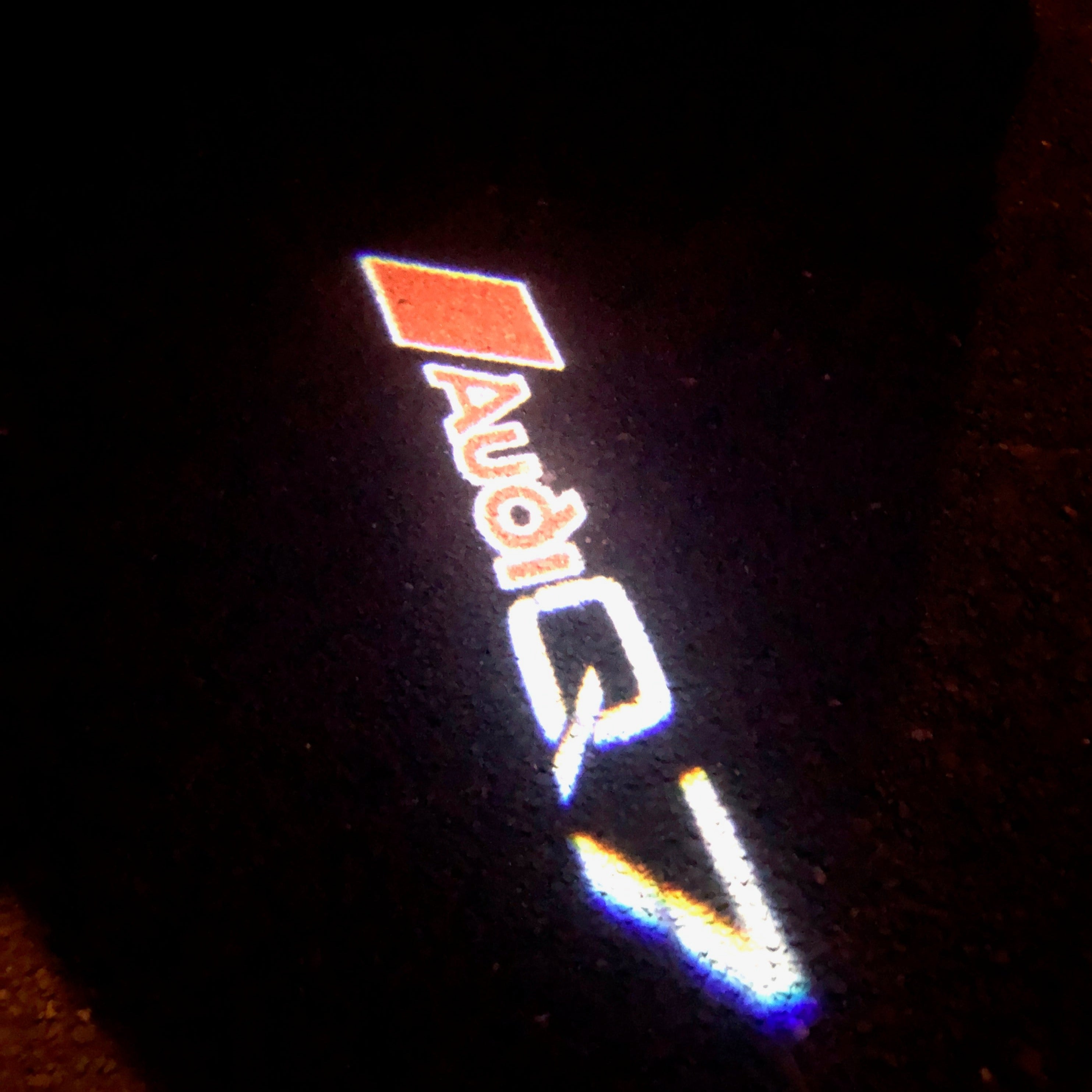 AUDI LOGO PROJECTOT LIGHTS Nr.82 (cantidad 1 = 2 logo films /2 luces de puerta)