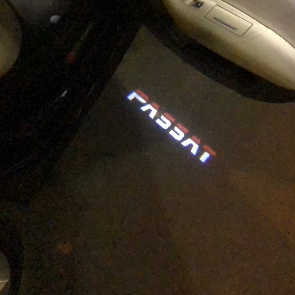 Volkswagen Türleuchten PASSAT Logo Nr. 94 (Anzahl 1 = 2 Logo-Folien / 2 Türleuchten）