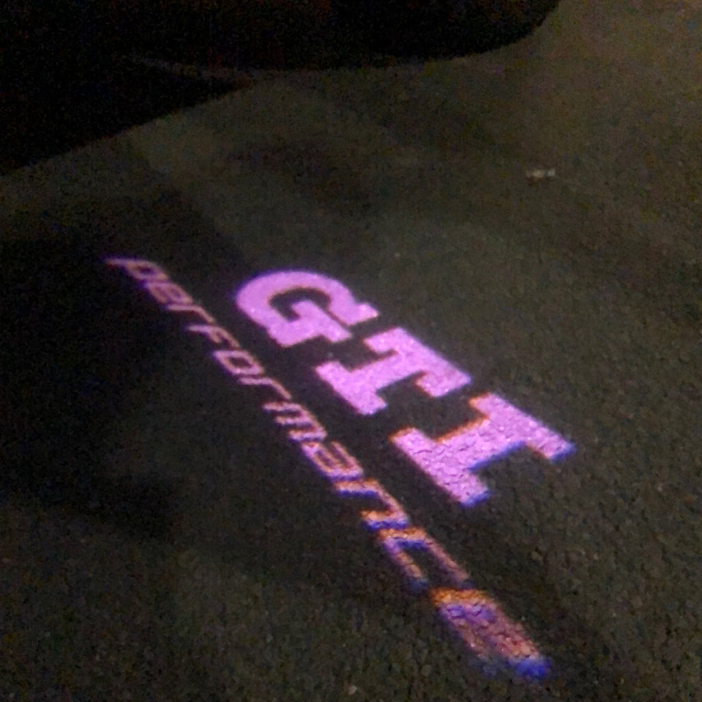 GTI PERFORMANCE Logo أضواء الباب عدد. 18 (الكمية 1 = 2 شعار فيلم / 2 مصباح باب)