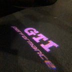 GTI PERFORMANCE Logo أضواء الباب عدد. 18 (الكمية 1 = 2 شعار فيلم / 2 مصباح باب)