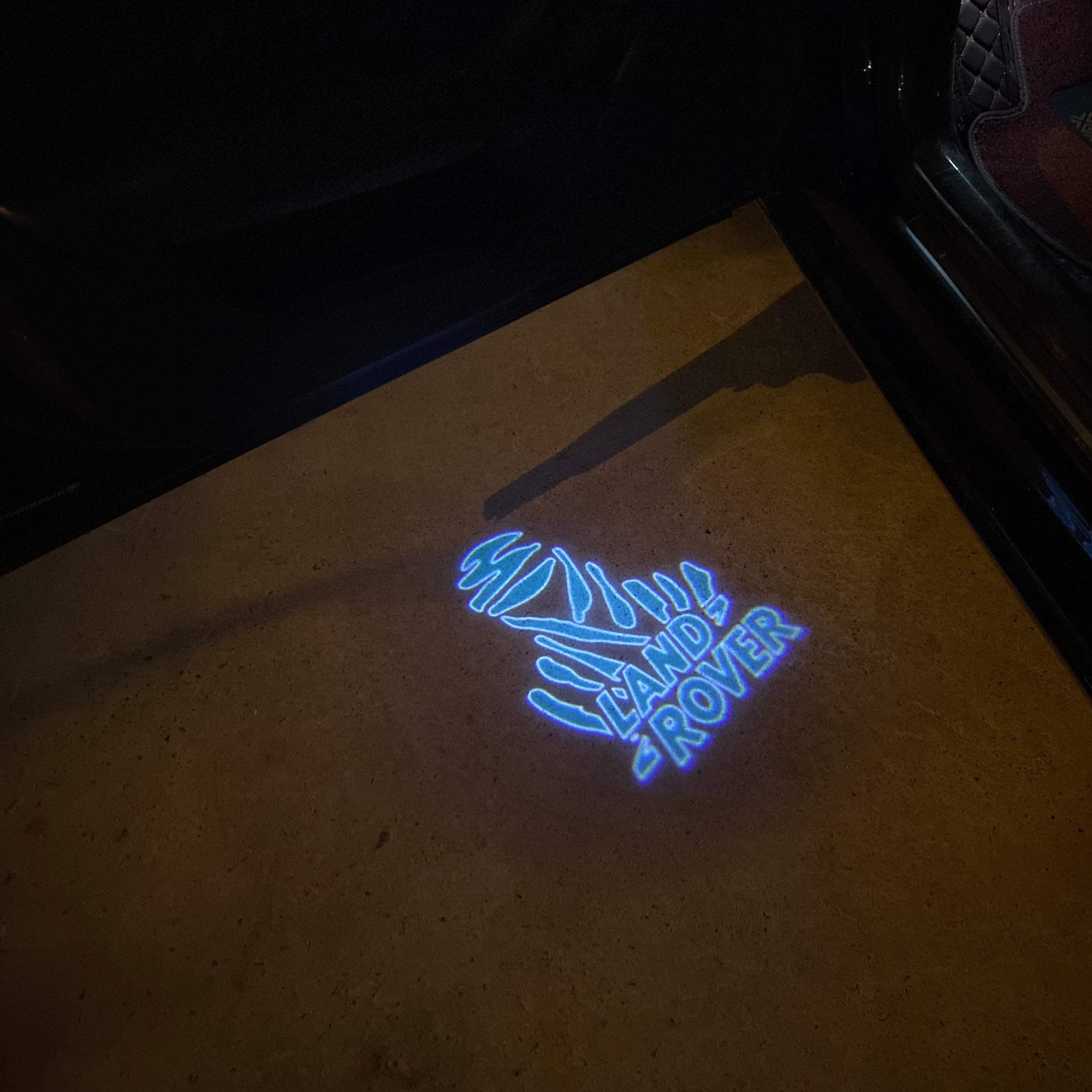 Land Rover  DAKAR  LOGO PROJECROTR LIGHTS Nr.1105(quantity 1 = 1 sets/2 door lights)